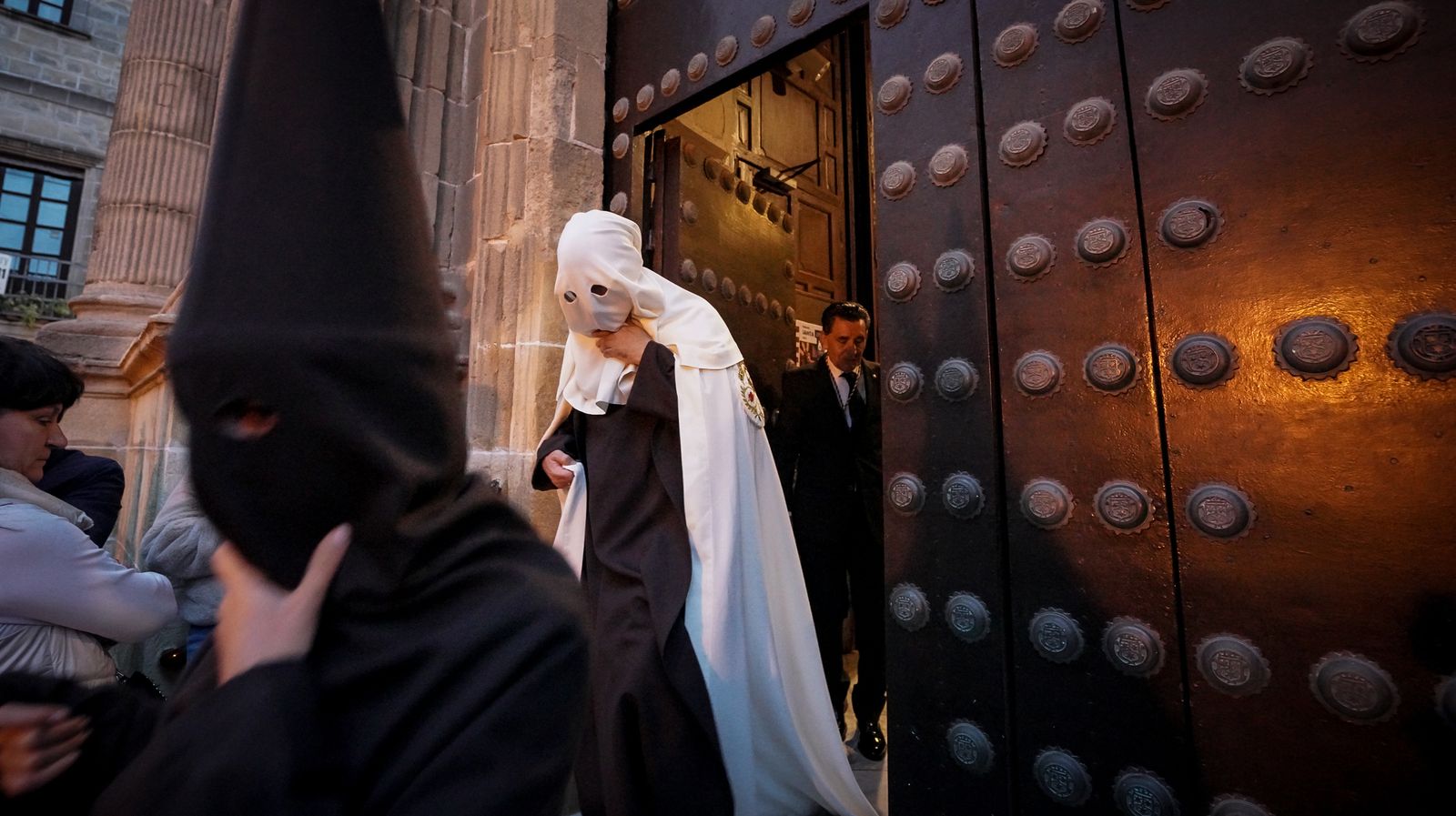 Las hermandades de La lanzada y Mayor Dolor en imágenes