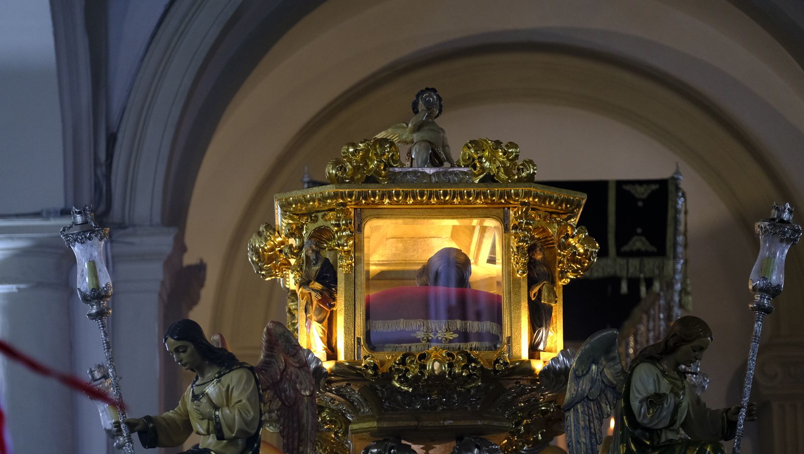 Las mejores imágenes del Santo Sepulcro, en Almería