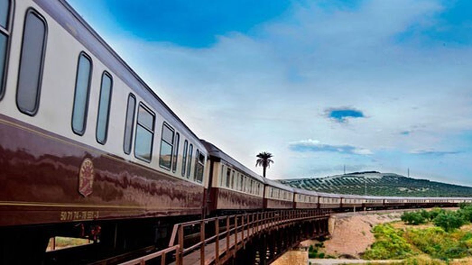 Los coches de suites y de habitaciones recuerdan a los de la nobleza que veraneaba en la Costa Azul