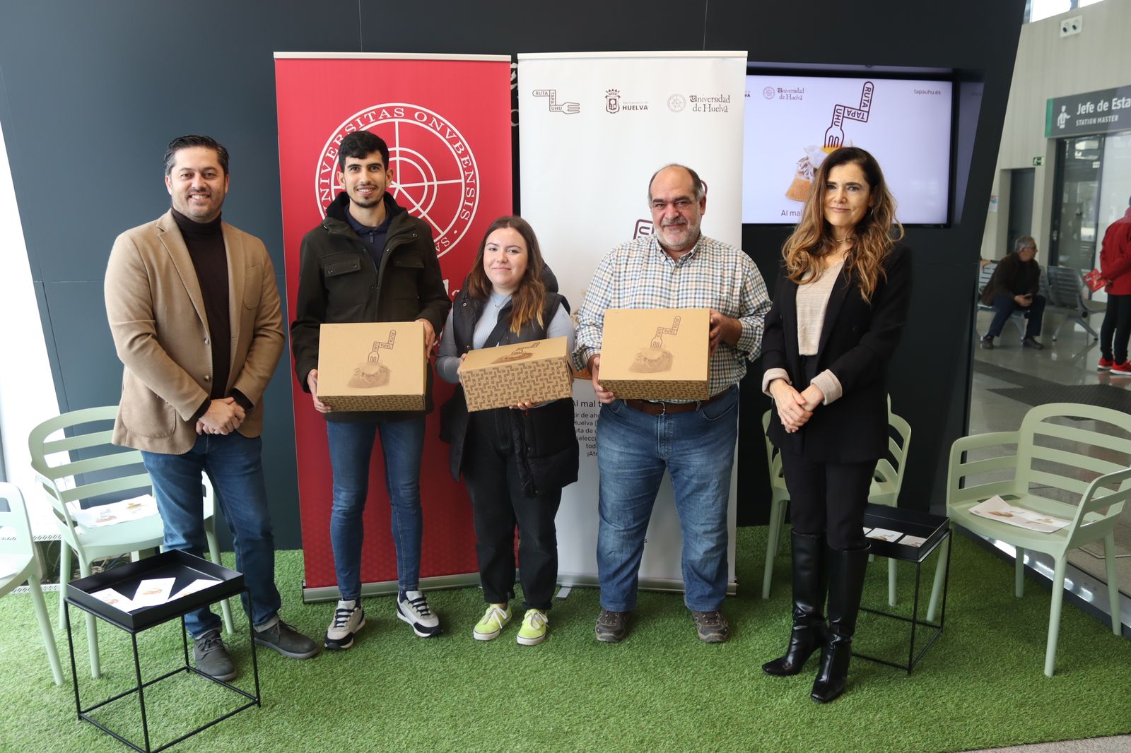 Primeros ganadores de las cajas gourmet.