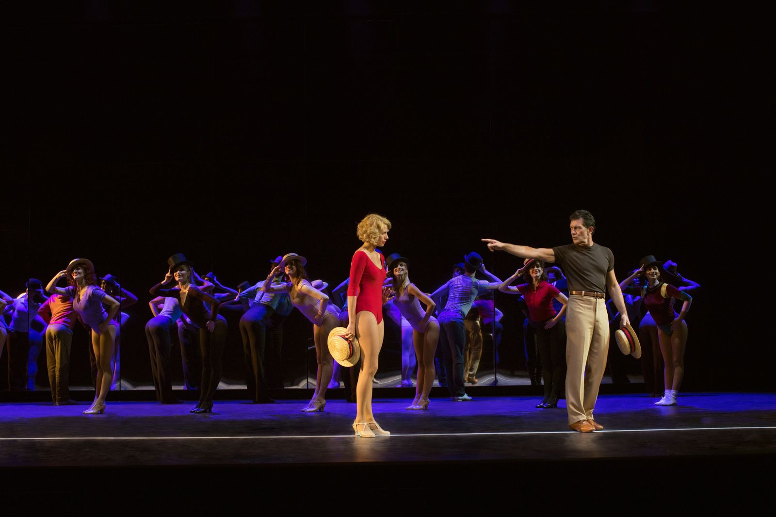 Una imagen promocional de 'A Chorus Line'.