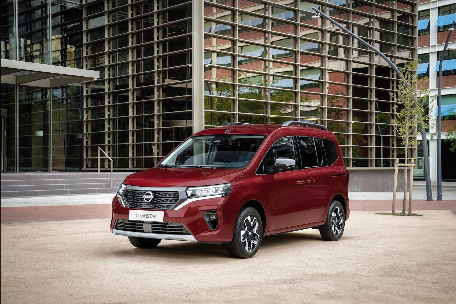Nissan Divesan en Sevilla acogió la gira del nuevo Nissan Townstar