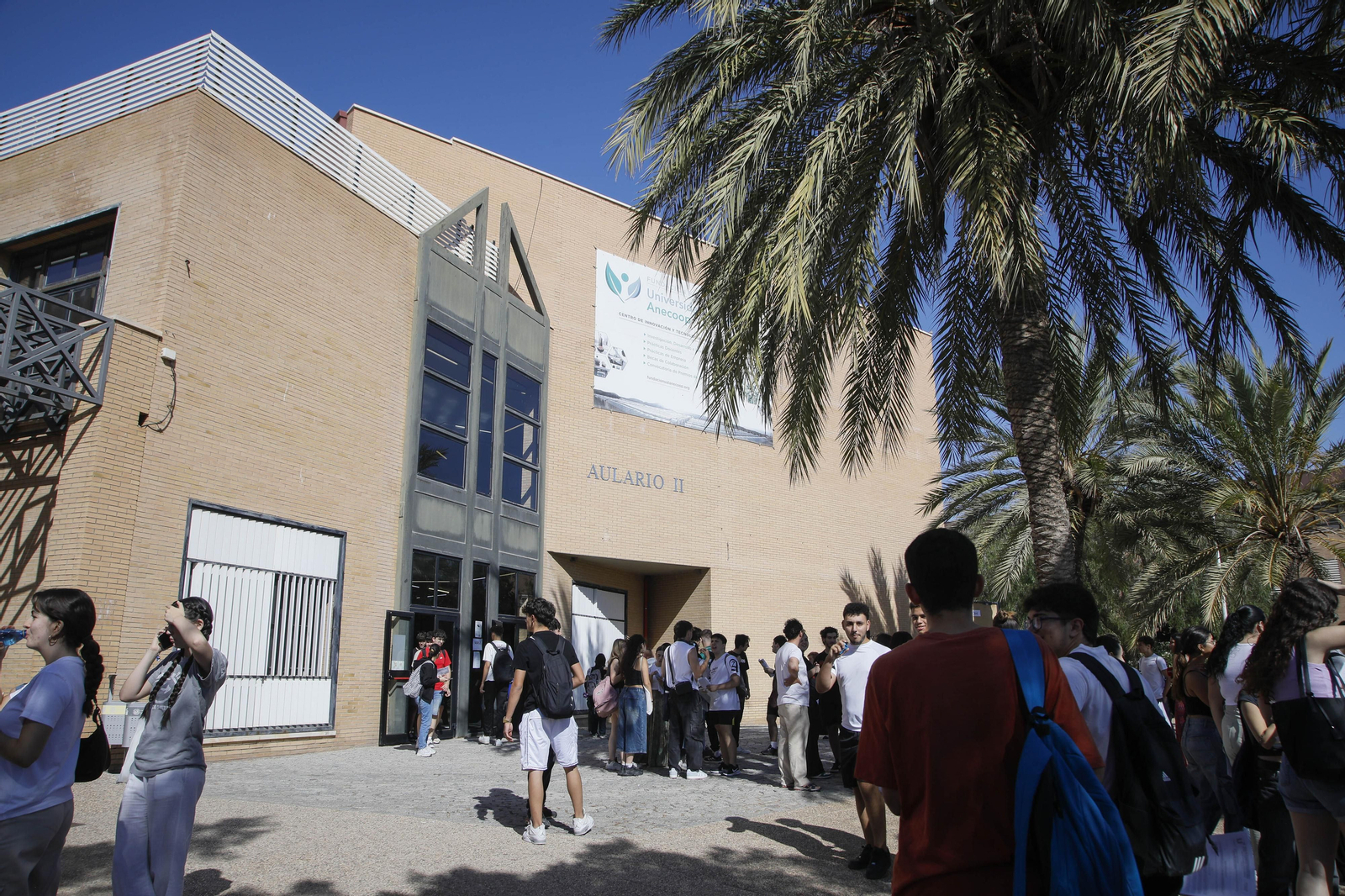 Imágenes de la evaluación para el acceso al sistema universitario (PEvAU)