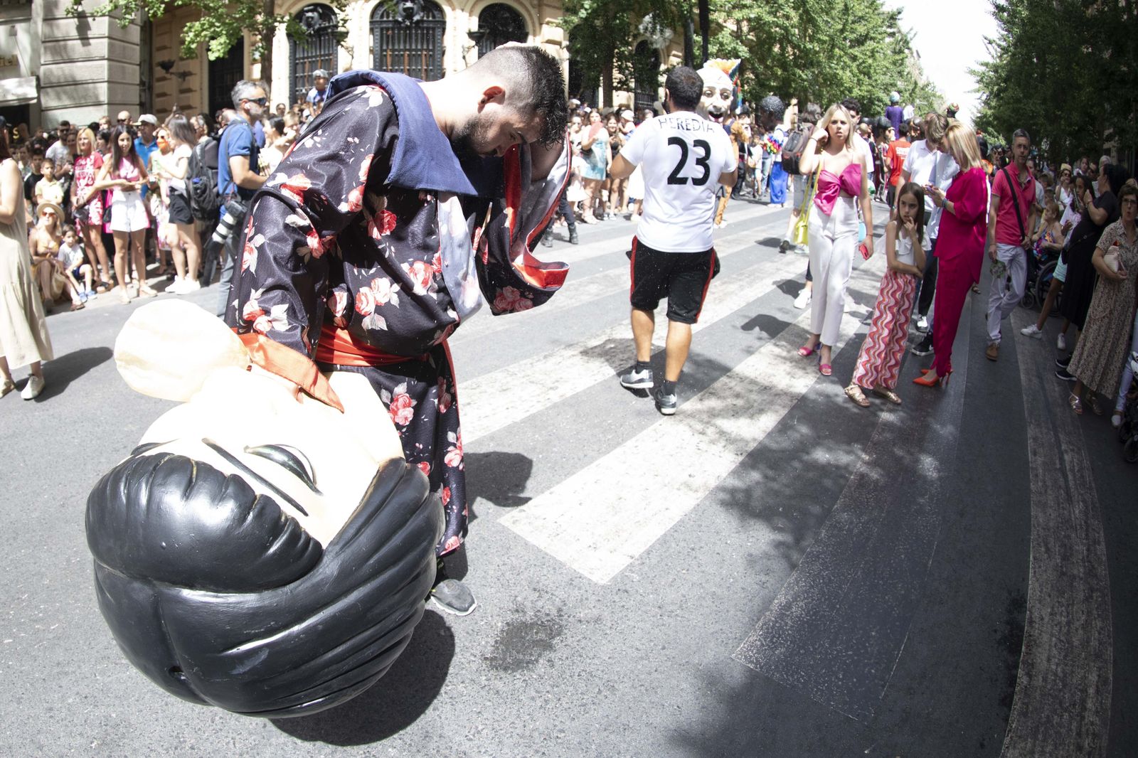 El regreso de la Tarasca a las calles de Granada, en imágenes