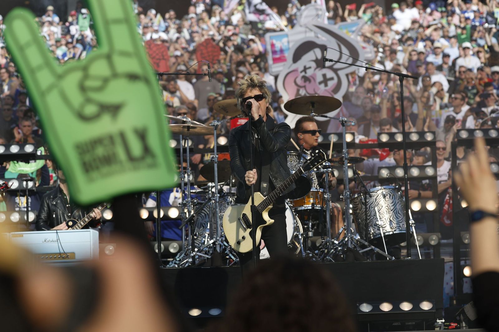 Las mejores fotos de la Super Bowl con la actuación de Bad Bunny