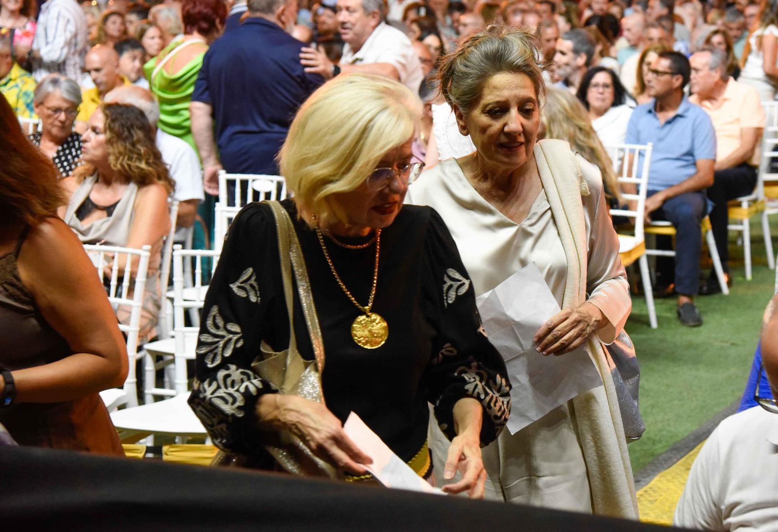 Búscate en el concierto de Ana Belén en la Maestranza