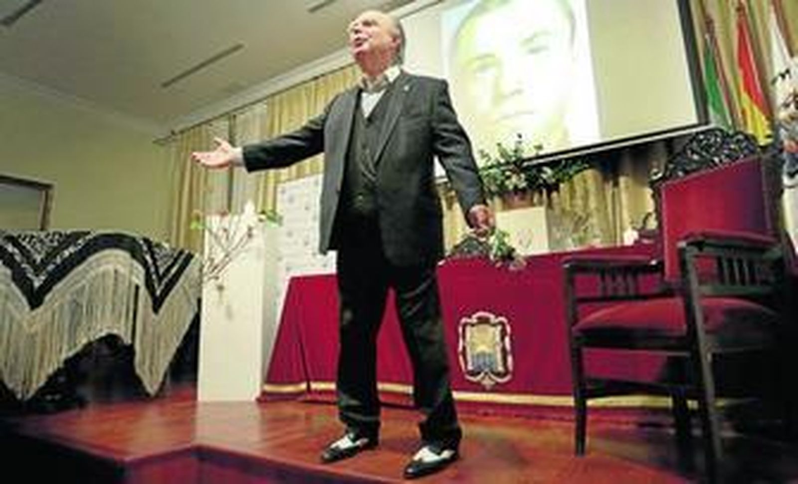 El jerezano Federico Rivelott, en un momento del recital en el Ateneo.