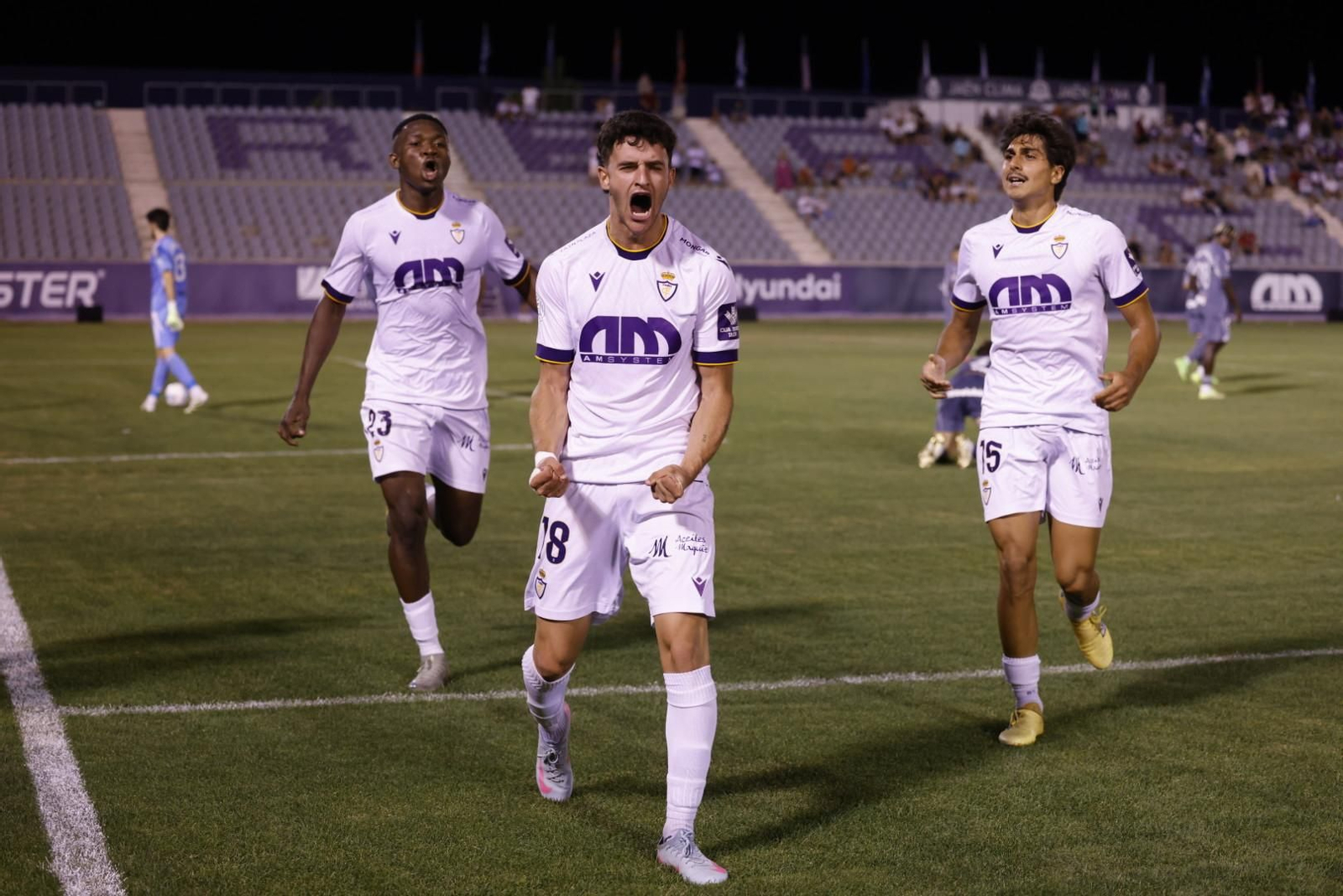 Las mejores imágenes del Trofeo del Olivo entre Real Jaén y Granada CF
