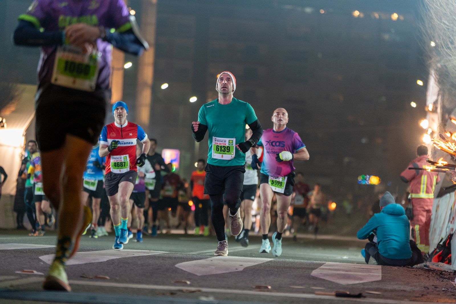 En imágenes: búscate en tu llegada a meta de la Carrera de San Antón 2026 (7)