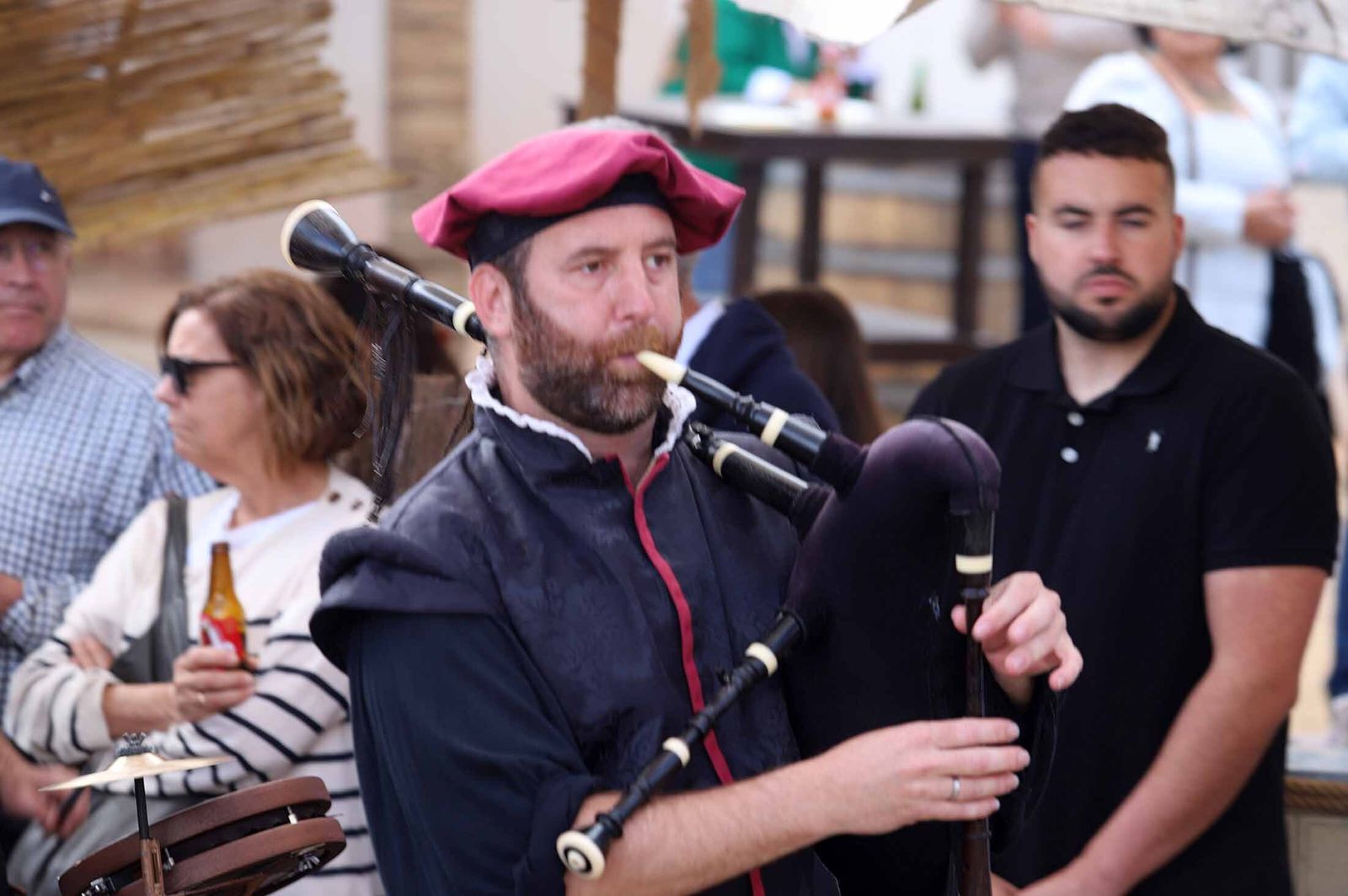 Imágenes del gran ambiente en la Feria Medieval de Palos de la Frontera, Huelva