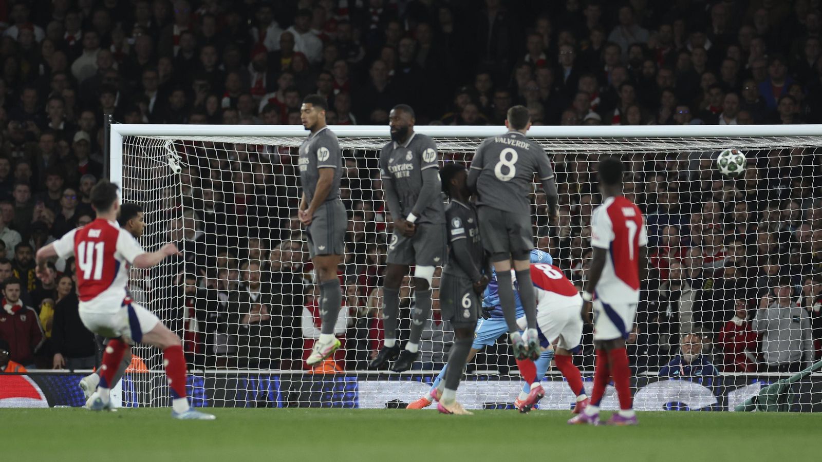 Las mejores fotos del Arsenal - Real Madrid