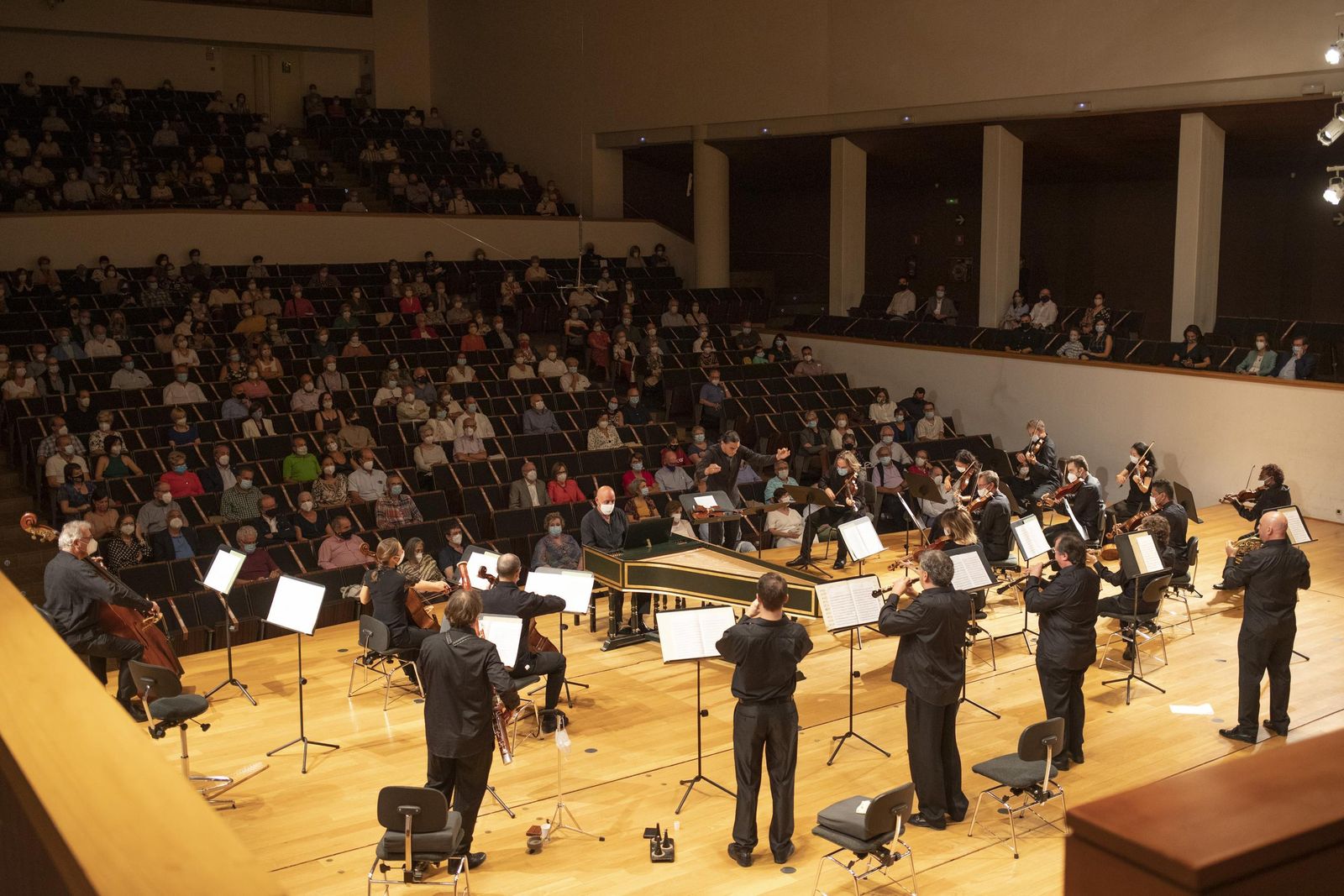 Sergey Malov inaugura con éxito la temporada de la OCG