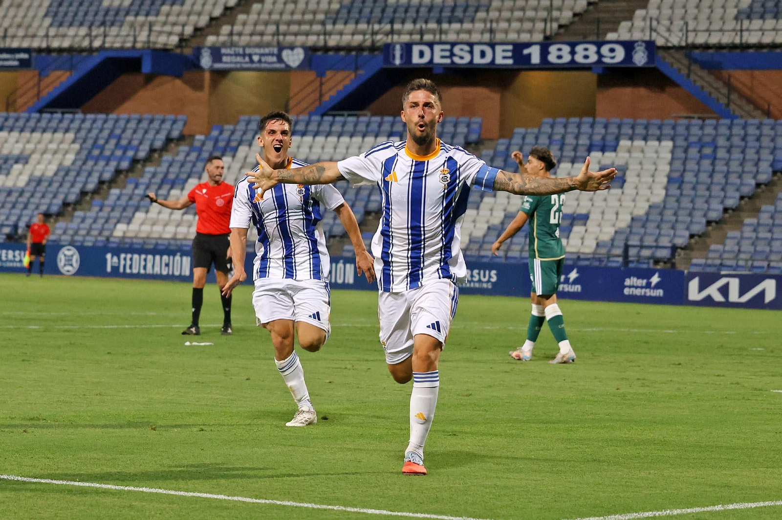 Las mejores imágenes del Trofeo Colombino con el Recreativo de Huelva, Zamora y Cacereño