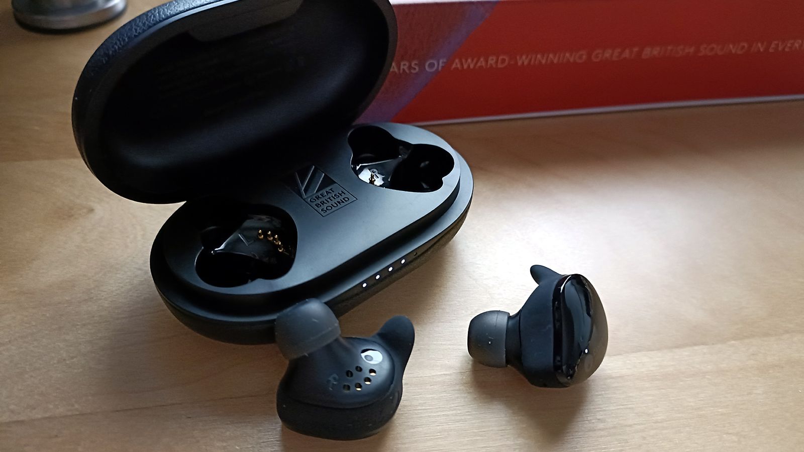 Auriculares Melomania Touch de Cambridge Audio