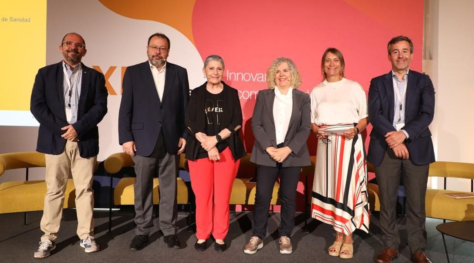 Participantes en la mesa redonda dedicada a la mesa redonda sobre evaluación de tecnologías y acceso a la innovación.