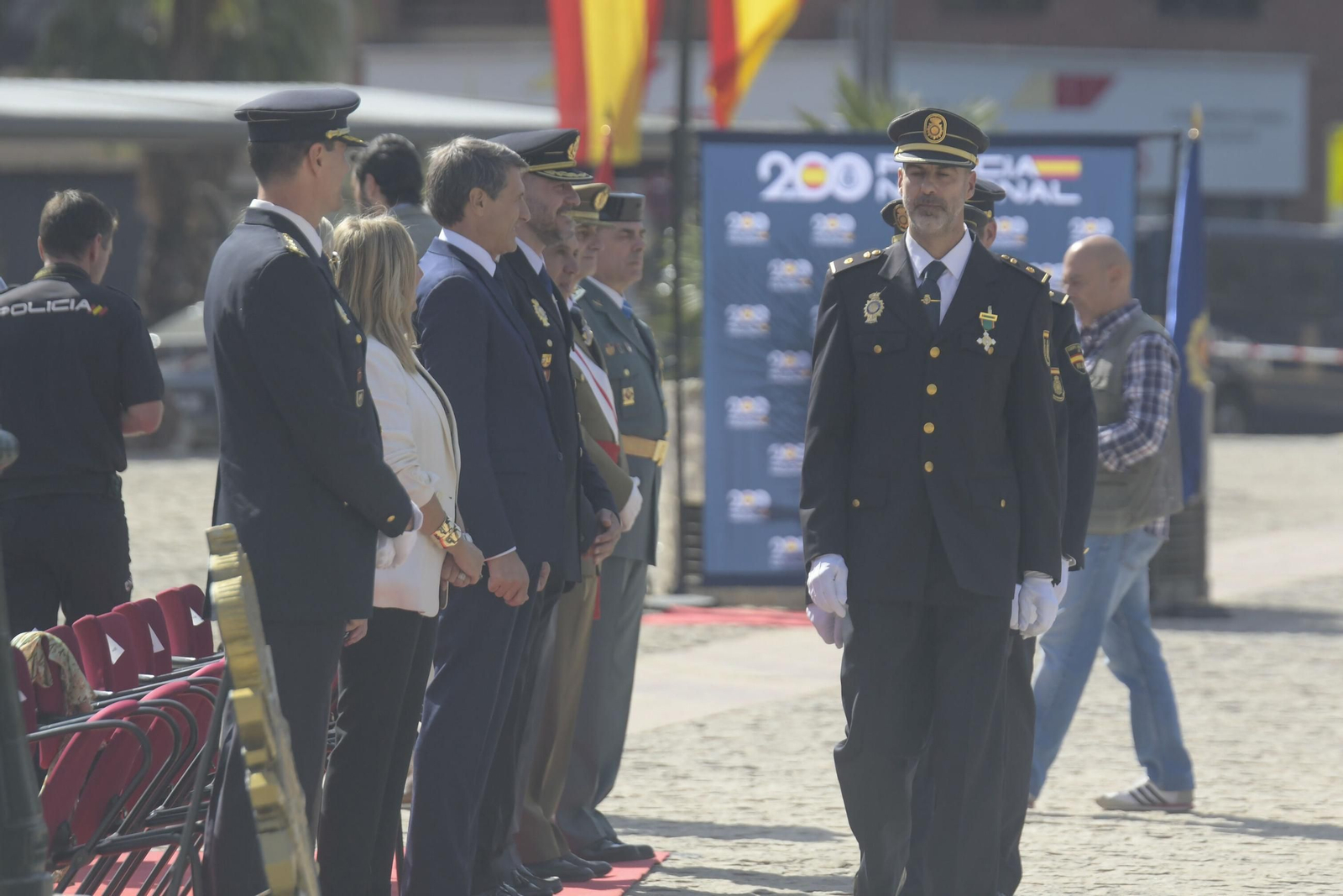 Todas las imágenes de la celebración del Patrón de la Policía Nacional en Granada