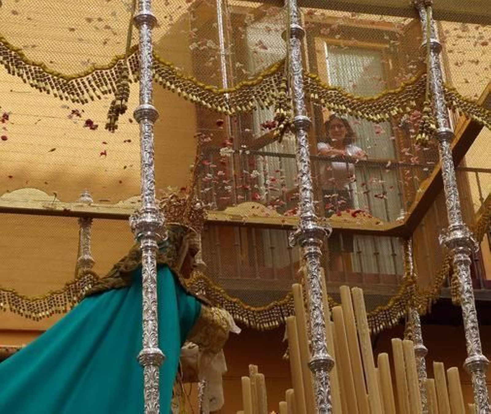 El buen tiempo acompaña a las procesiones en este primer día de Semana Santa

Foto: Sergio Camacho