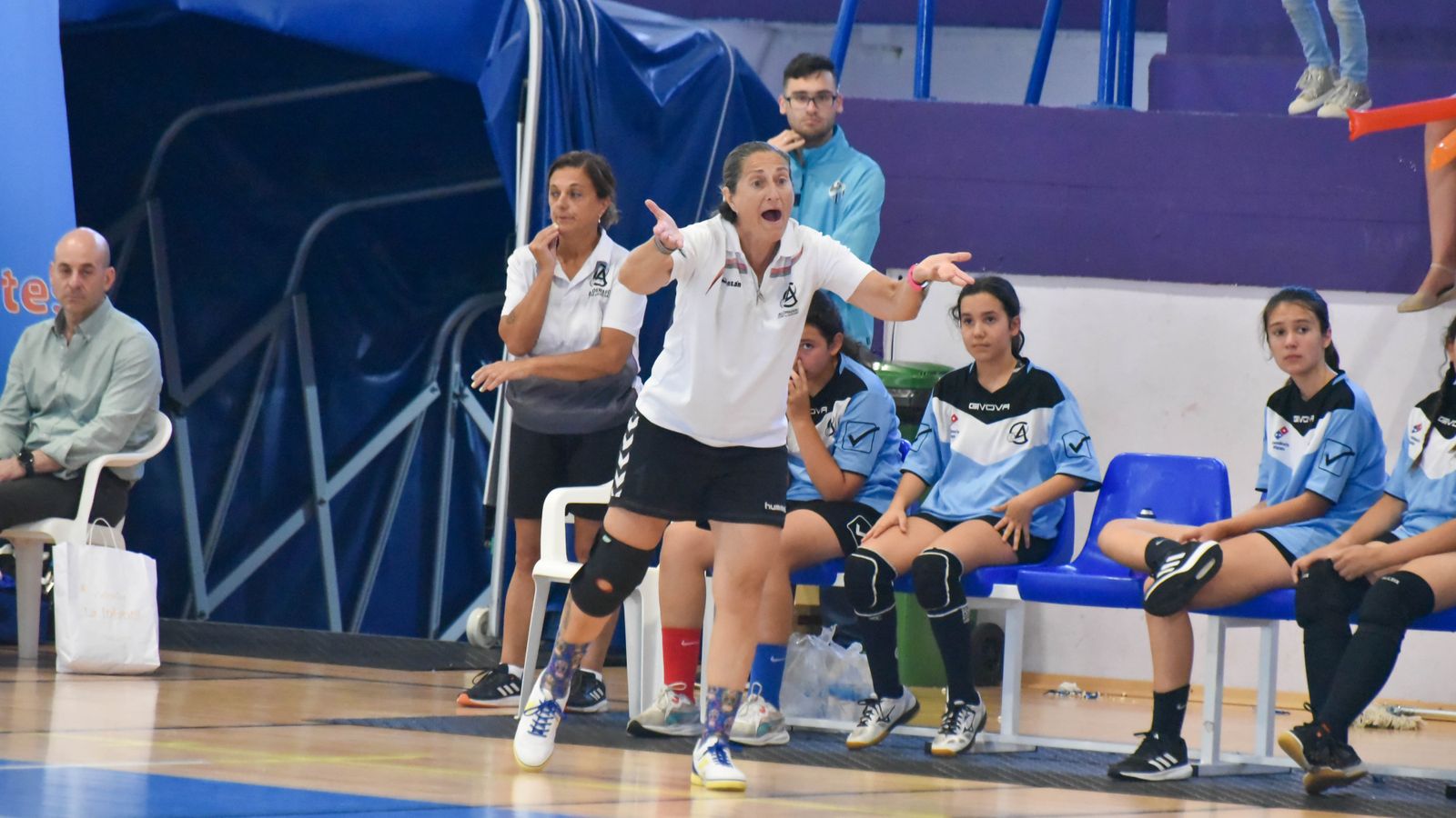 Las fotos de la tercera jornada del Cadeba alevín de balonmano de La Línea