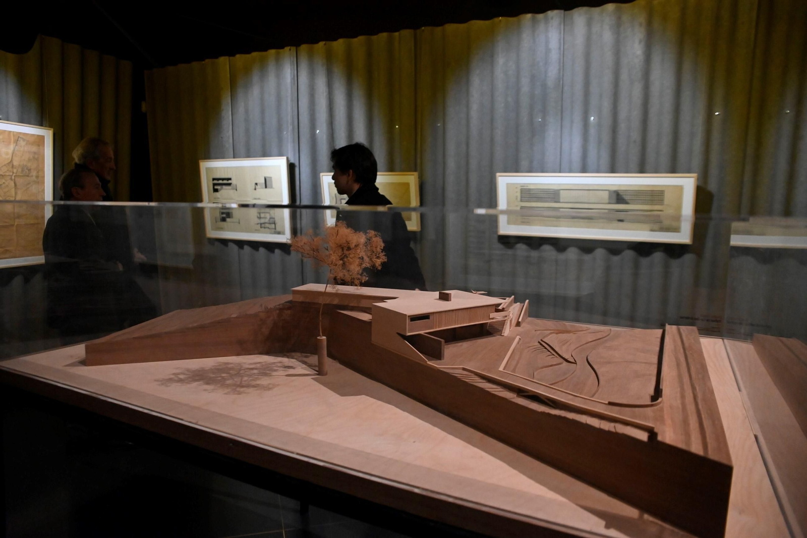 La exposición 'Arquitecto para la sociedad. Obra privada de Rafael de La-Hoz Arderius', en imágenes