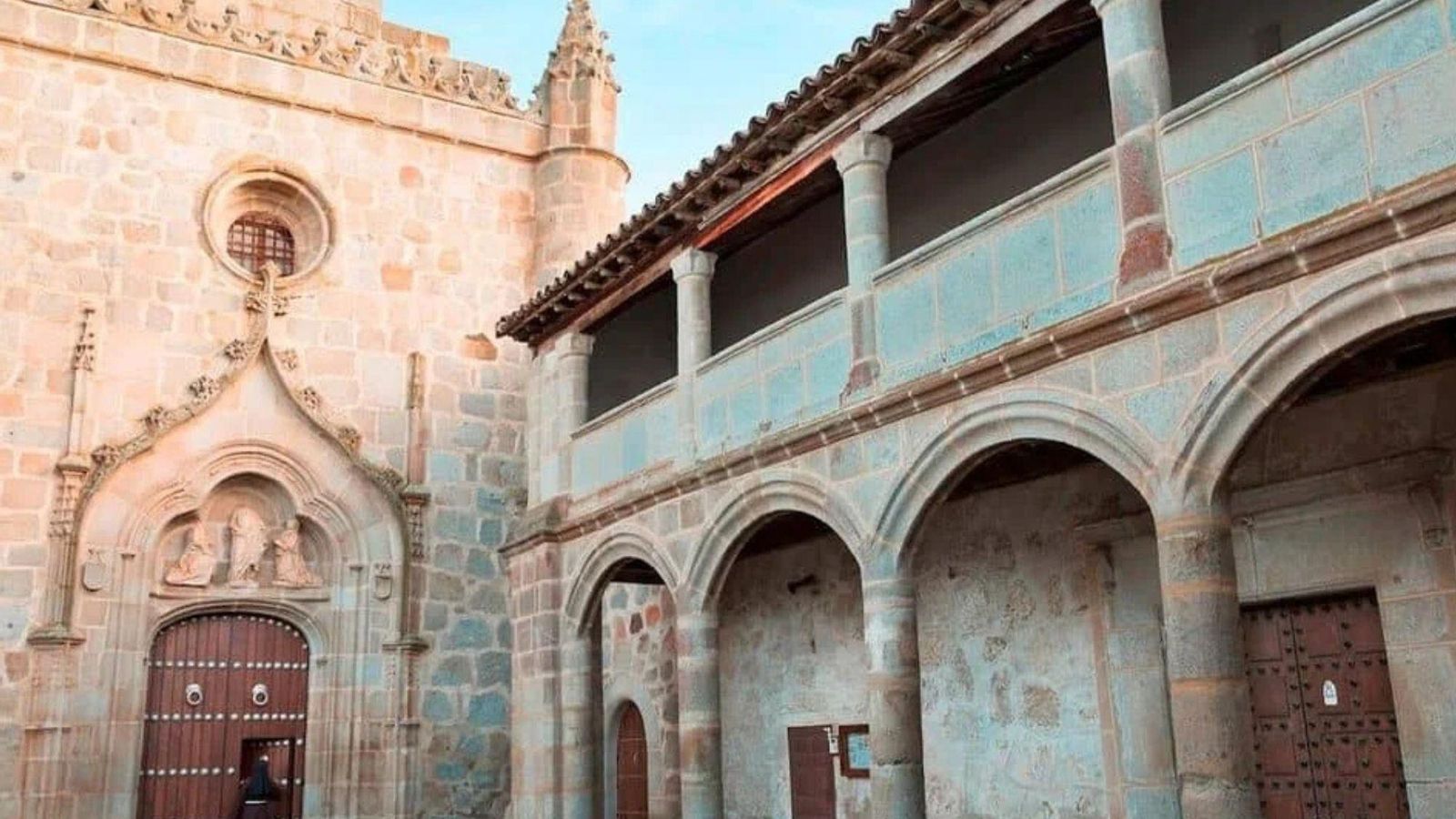 Convento de Santa Clara de la Columna