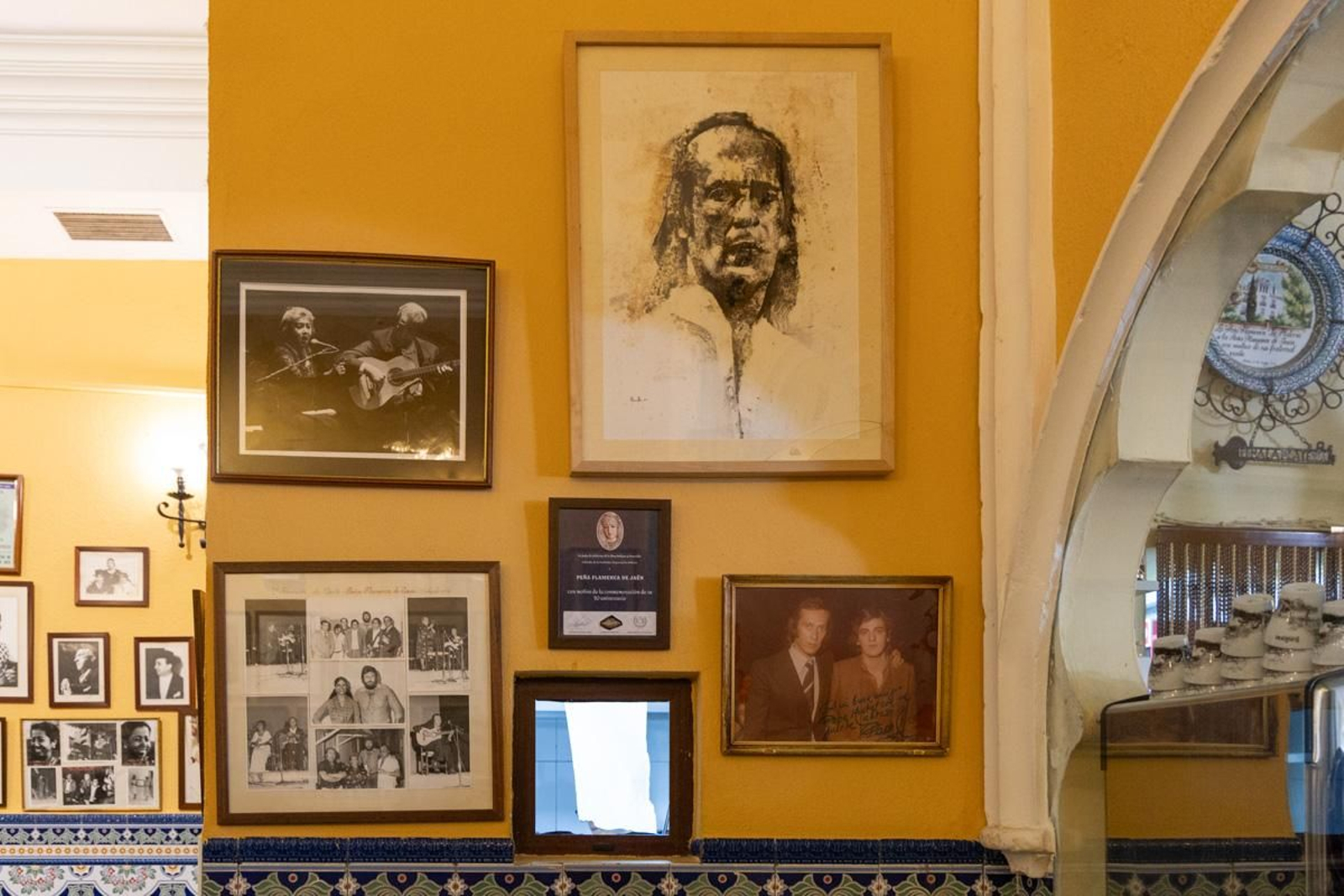 La Peña Flamenca de Jaén lleva 52 años abierta al público en la calle Maestra.