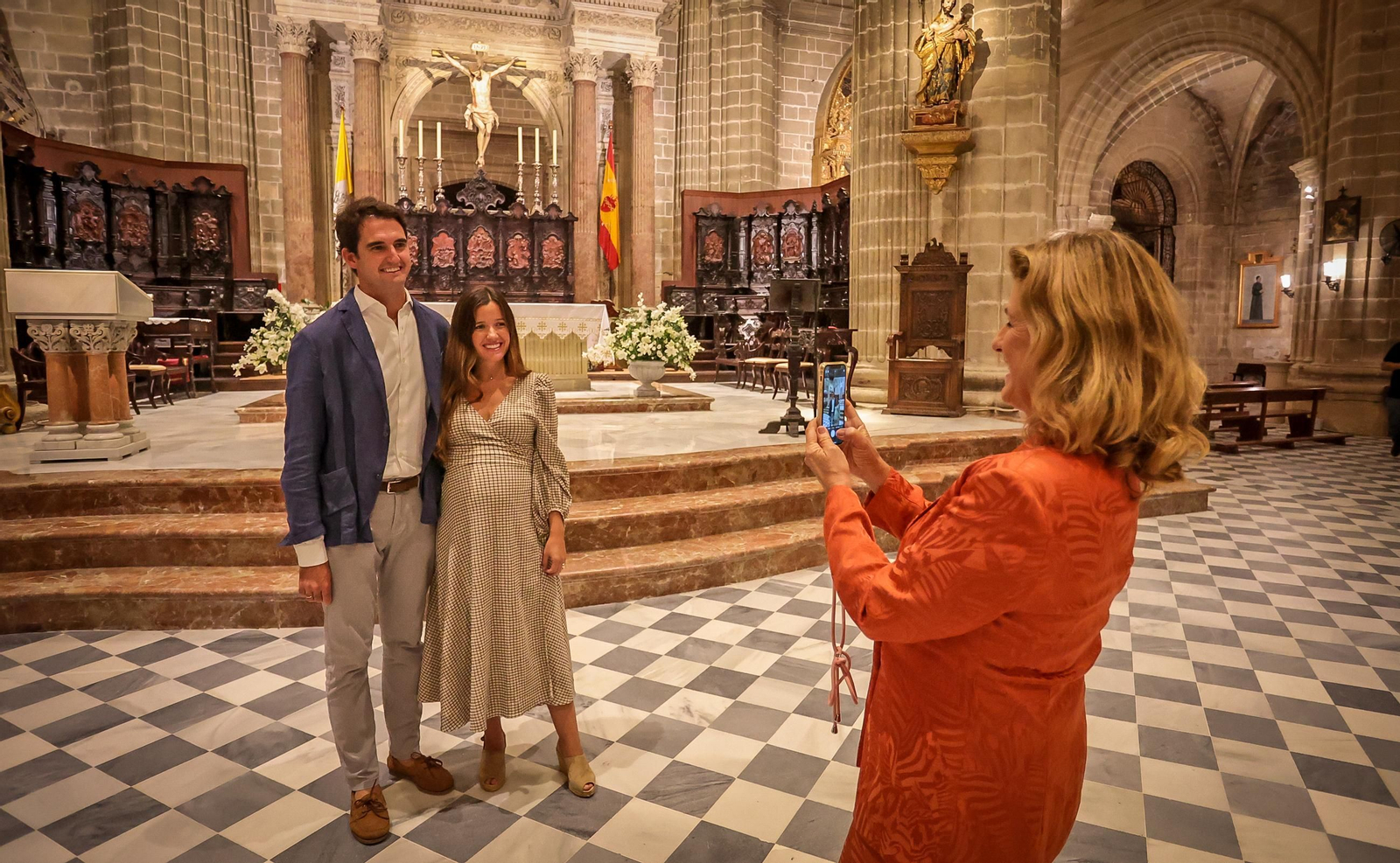 Imágenes de la nueva iluminación de la Catedral de Jerez
