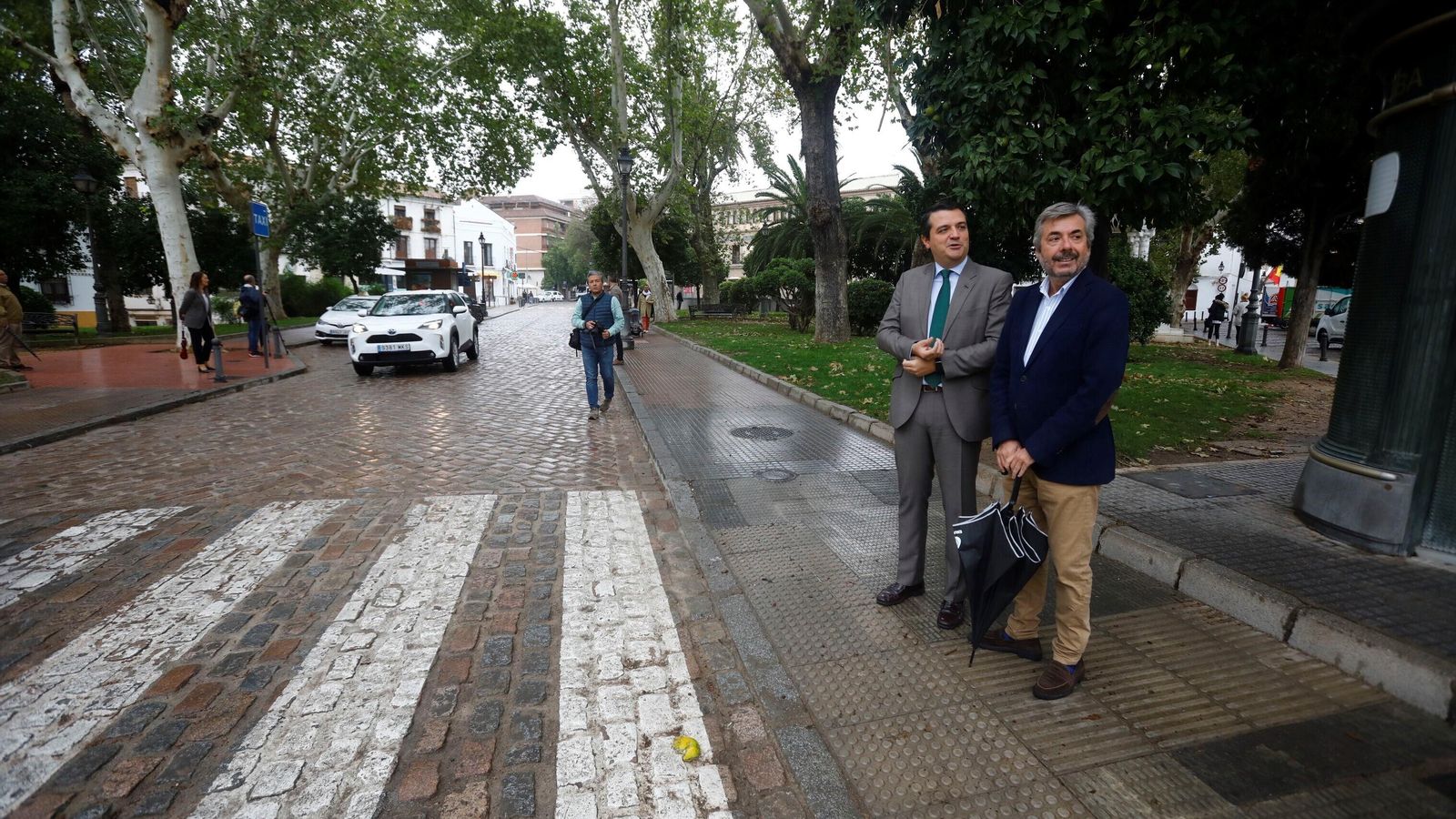 El alcalde, José María Bellido, y el delegado de Urbanismo, Miguel Ángel Torrico.