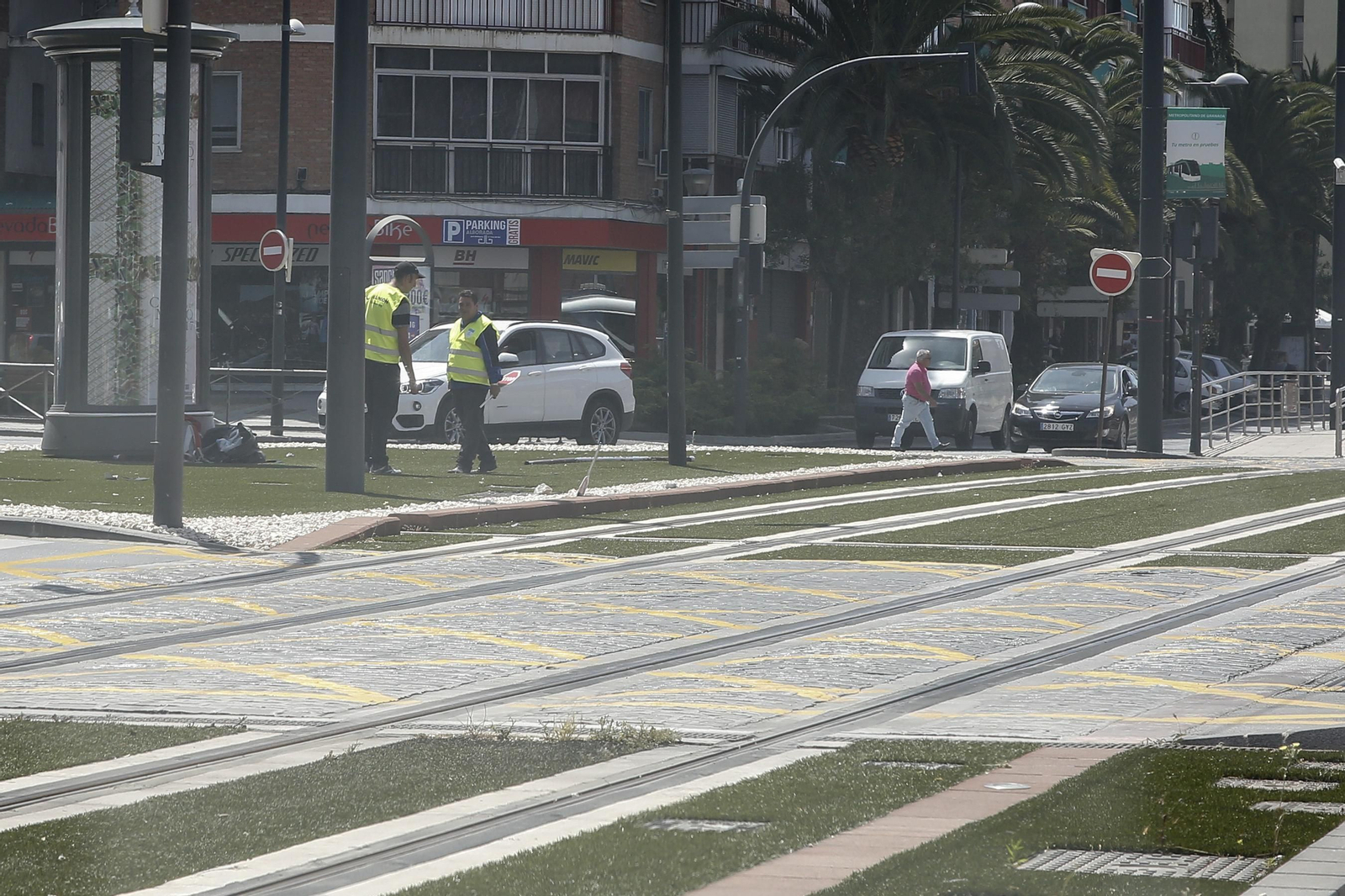 Losa reguladores del tráfico volvieron a salir a la calle para apoyar el recorrido del Metro.