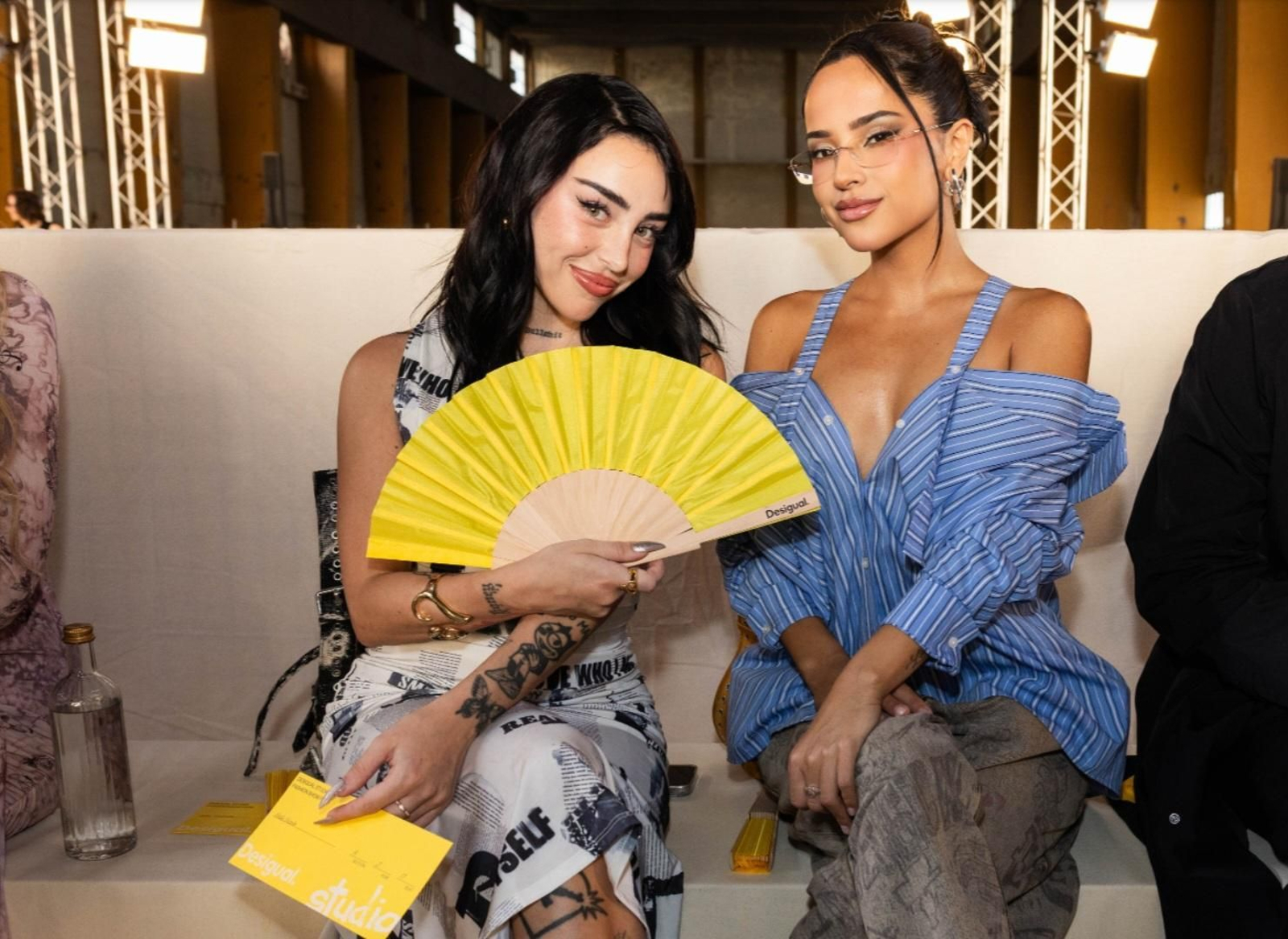 Nicki Nicole y Becky G  en la presentación de Desigual Studio