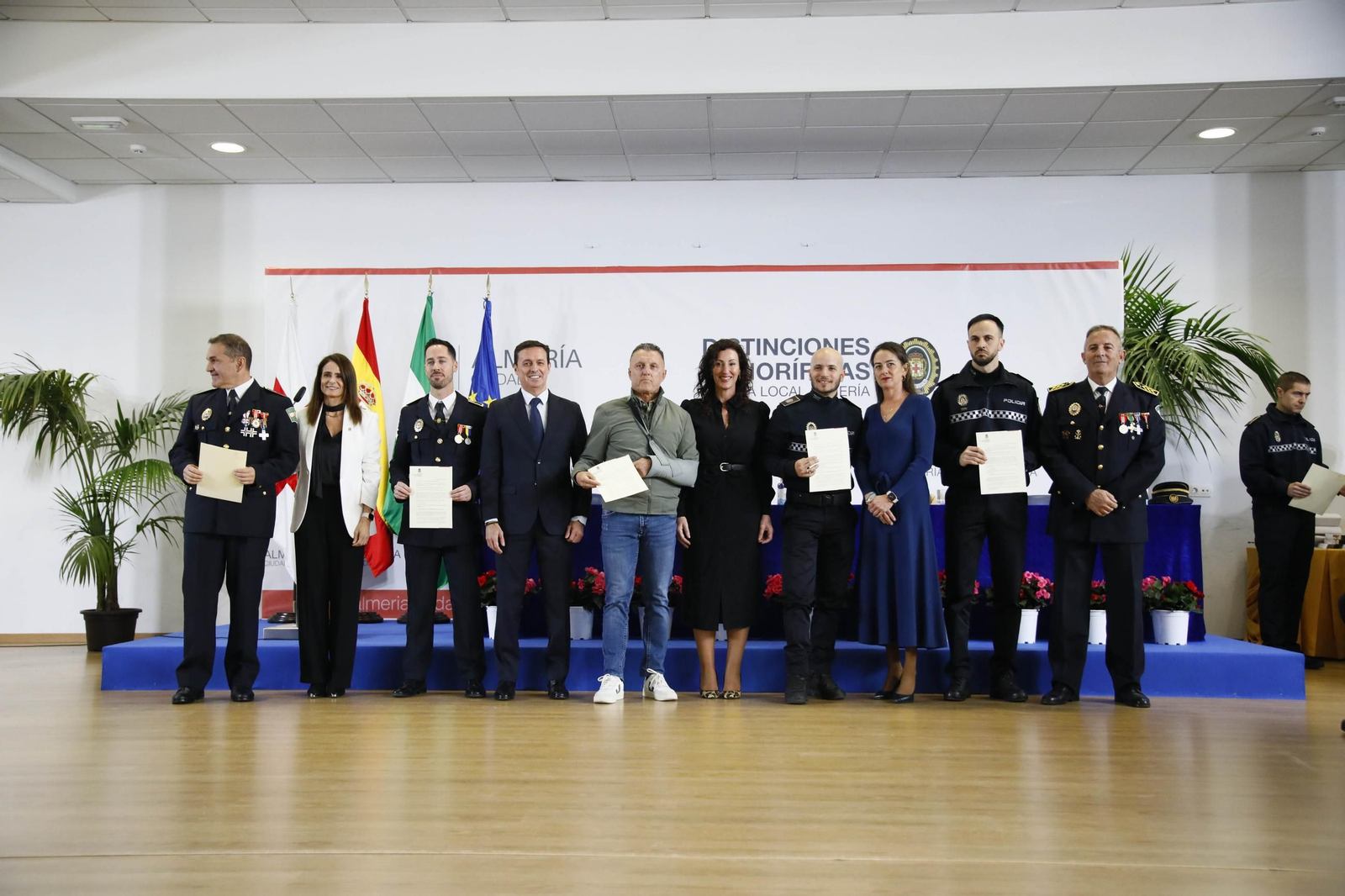 Las imágenes del acto institucional de la Policía Local de Almería con motivo de la festividad de su patrón, San Esteban