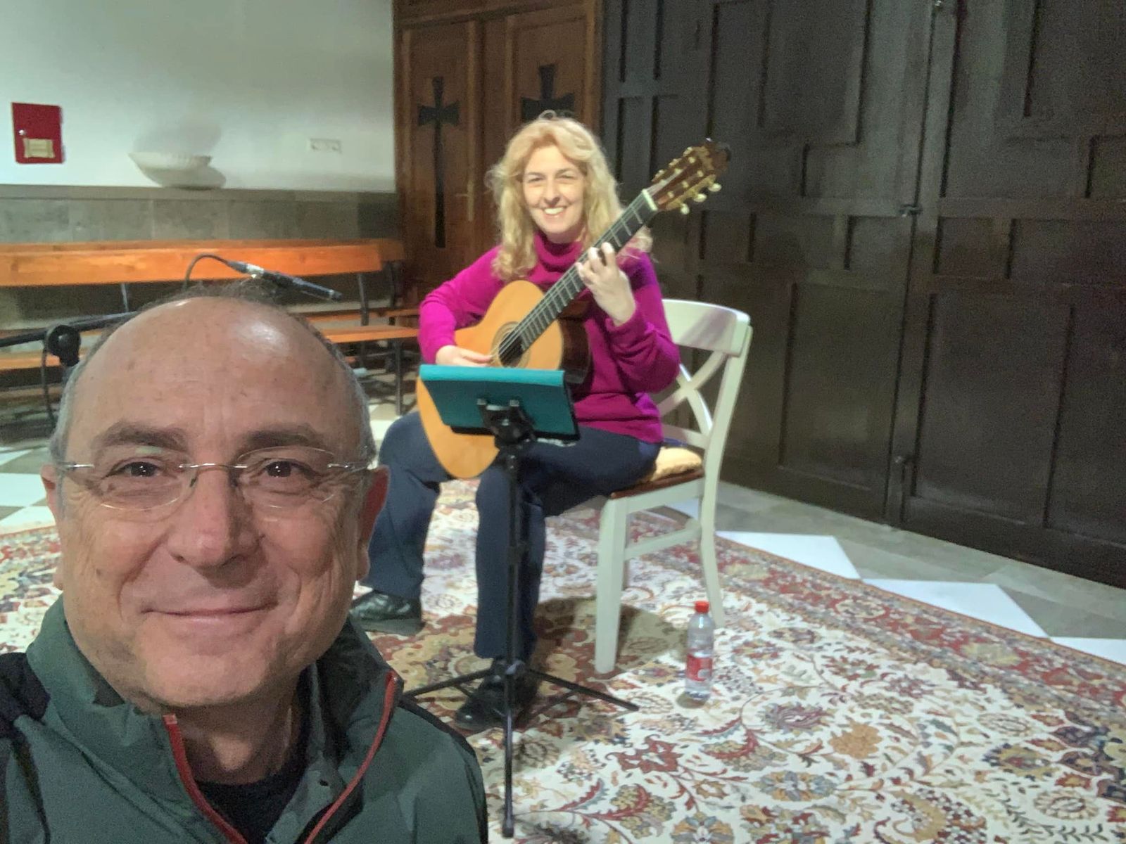 Durante la grabación del CD dedicado a Ponce, con el productor Paco Moya en primer plano