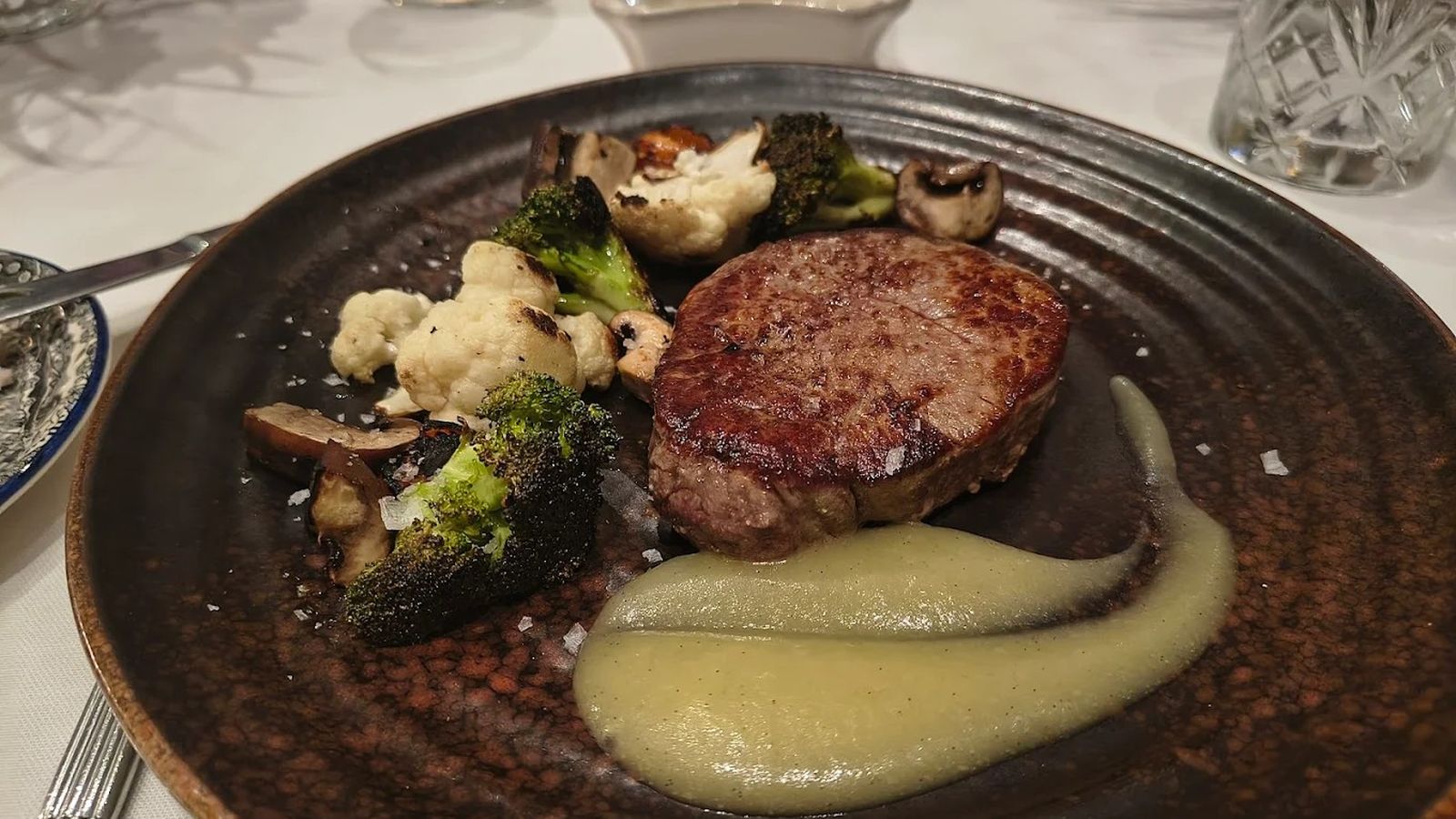 Restaurante T22, en el Hotel Palacio María Luisa, Jerez.