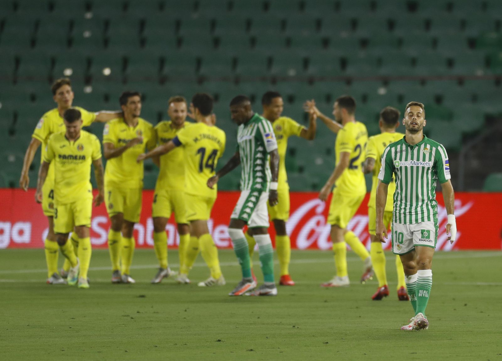 Canales, resignado, con el segundo gol del Villarreal.