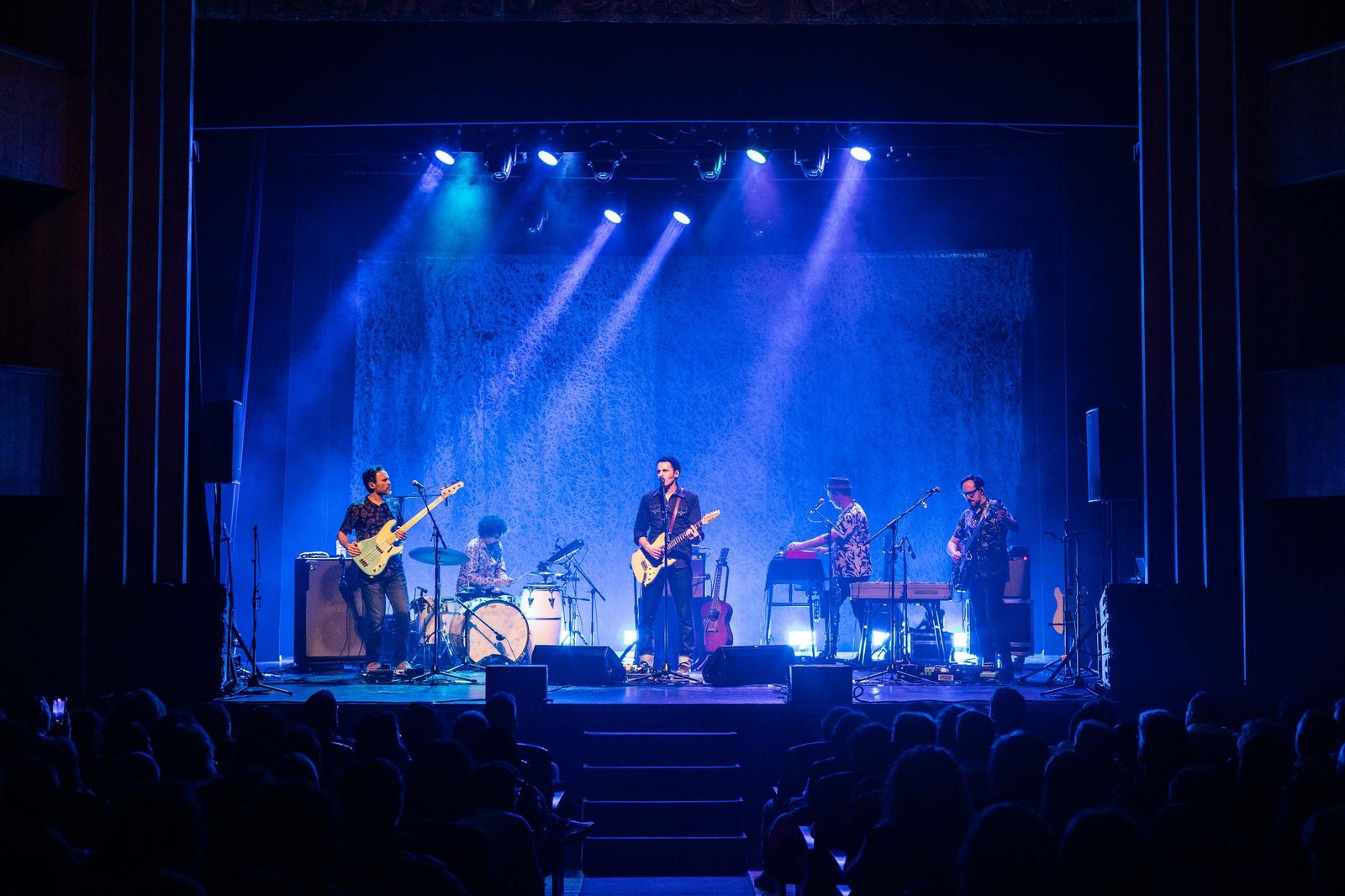 Espectacular concierto de Depedro en el Teatro de las Cortes de San Fernando