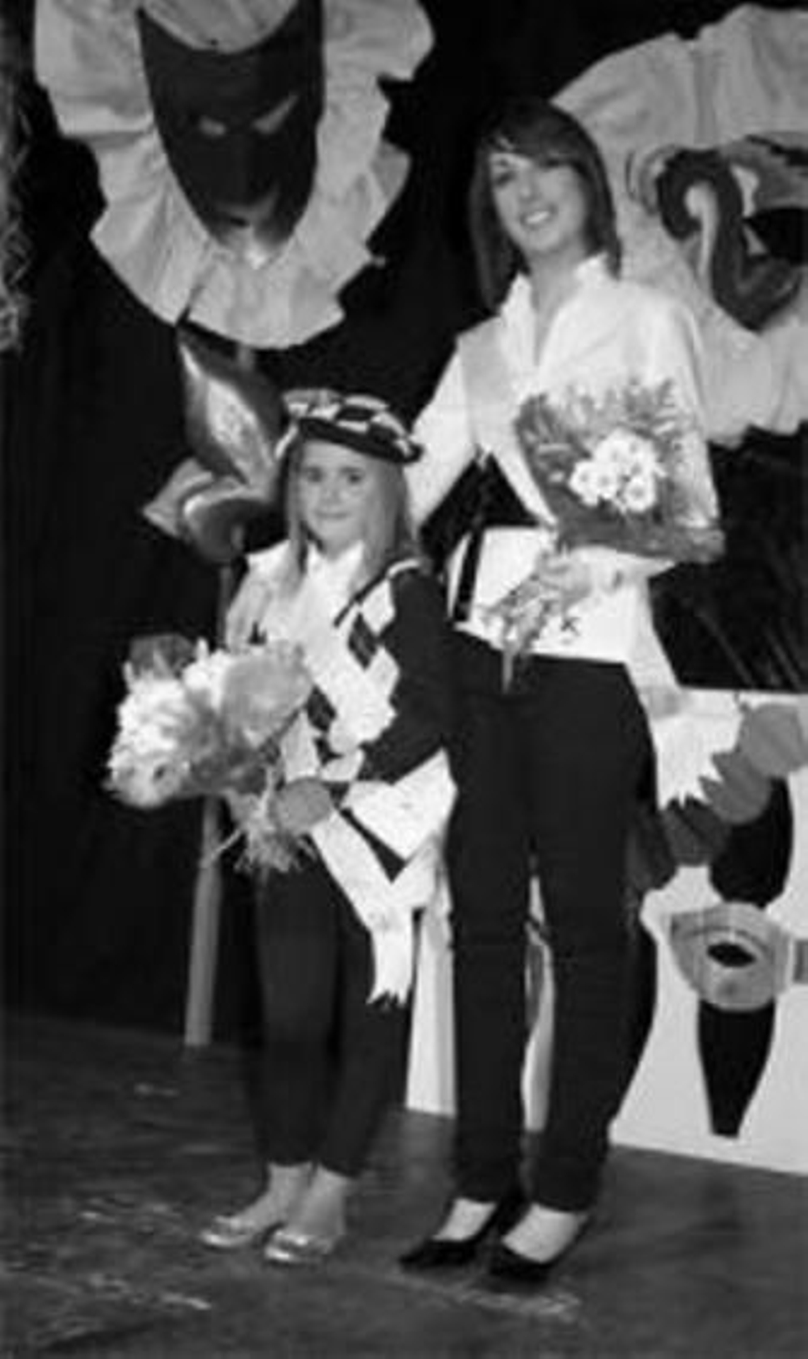 Las reinas juvenil e infantil.