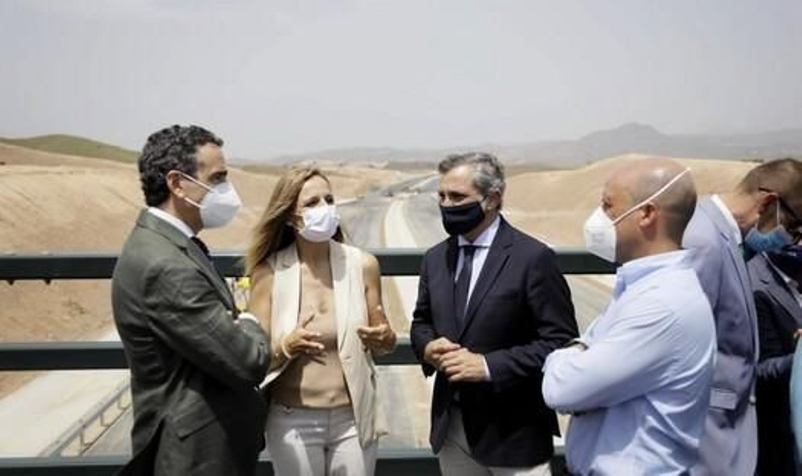 Representantes del PP provincial, durante la inauguración del tramo.