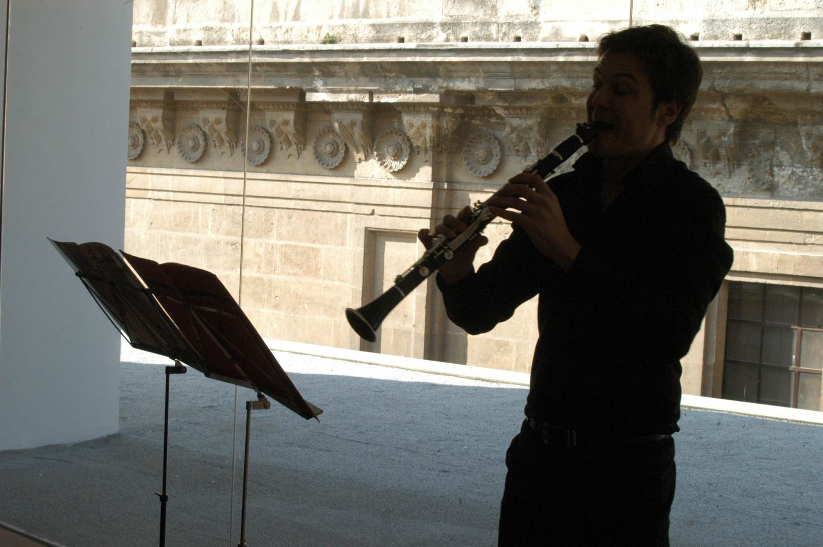 La música contemporánea regresó ayer al museo de la calle Oficios.