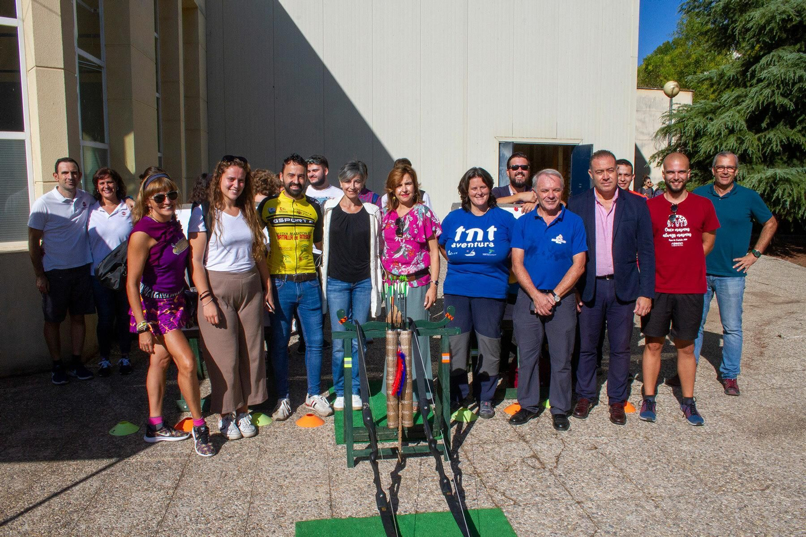 Foto de familia de la inauguración de las jornadas.