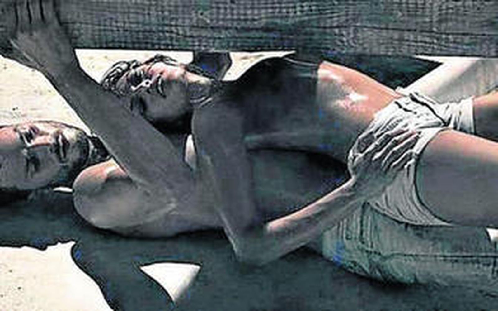 Eva Mendes vuelve a posar para Calvin Klein ¡en 'topless'!