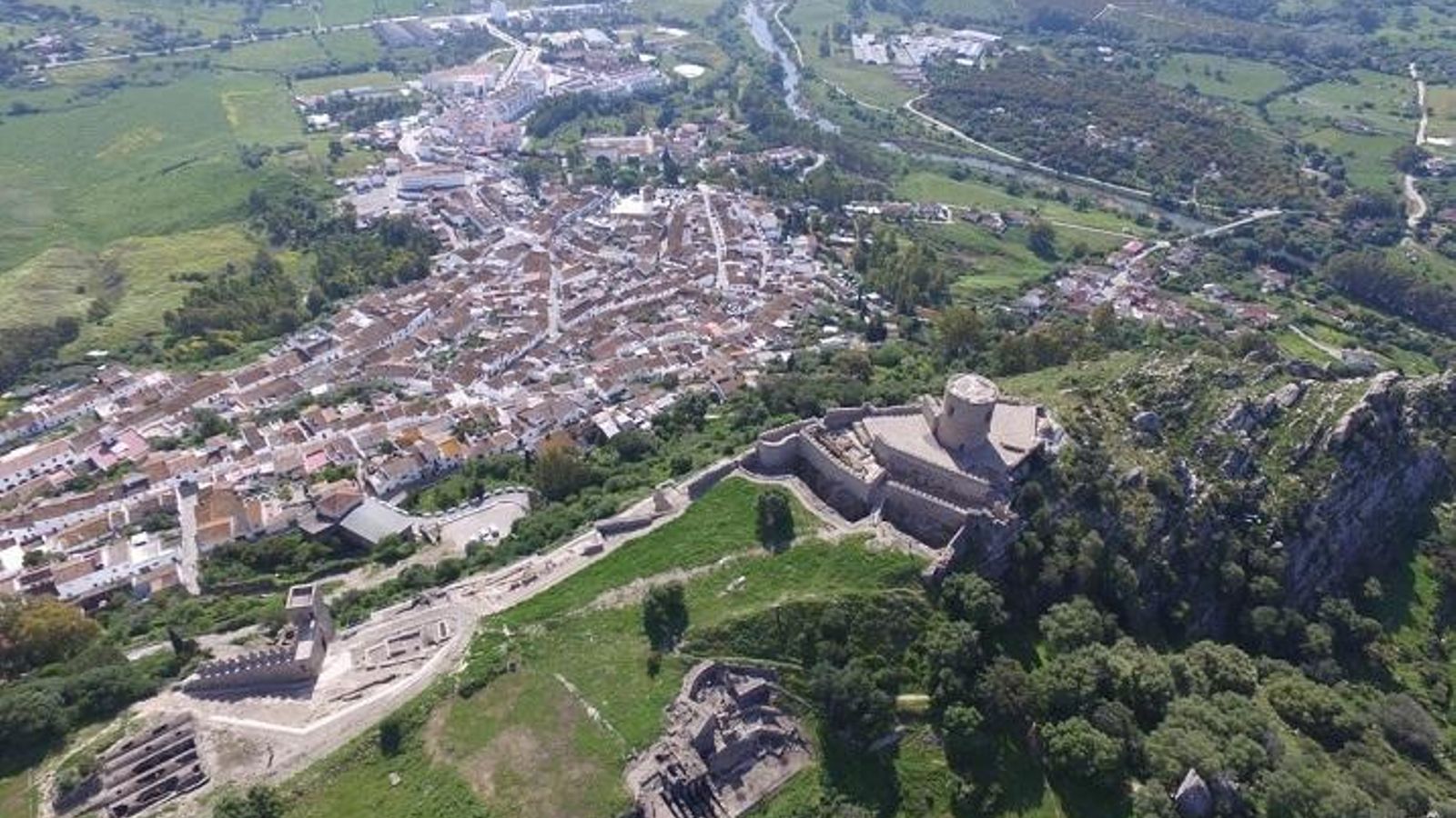 Vista aérea del municipio de Jimena.