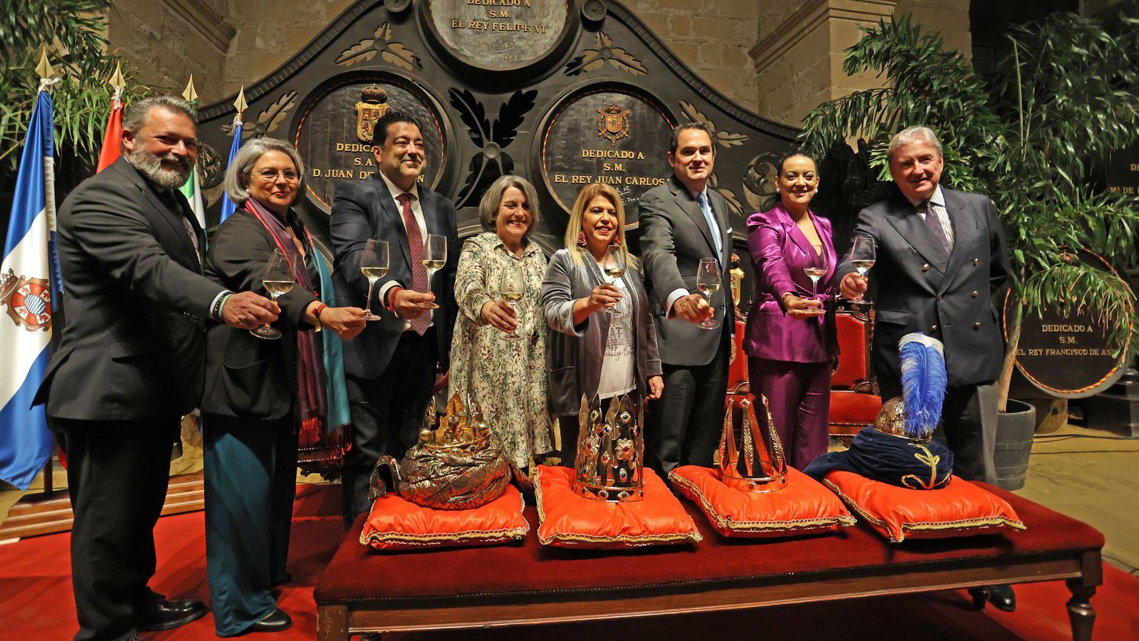 Los Reyes Magos de Jerez 2023 reciben sus coronas