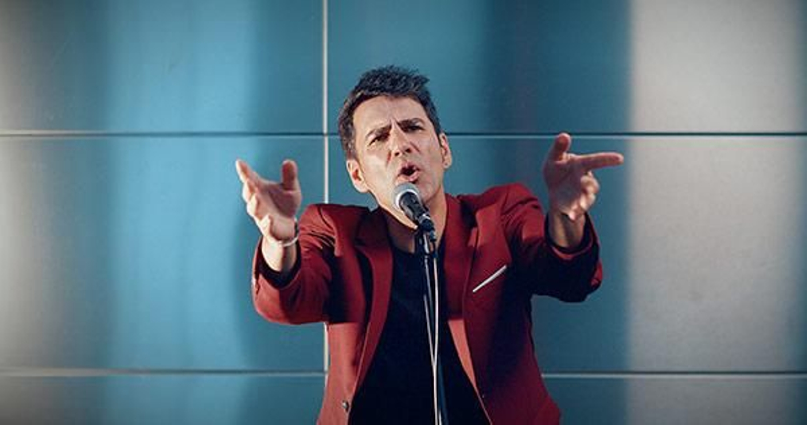 Javier Estévez, en una actuación.