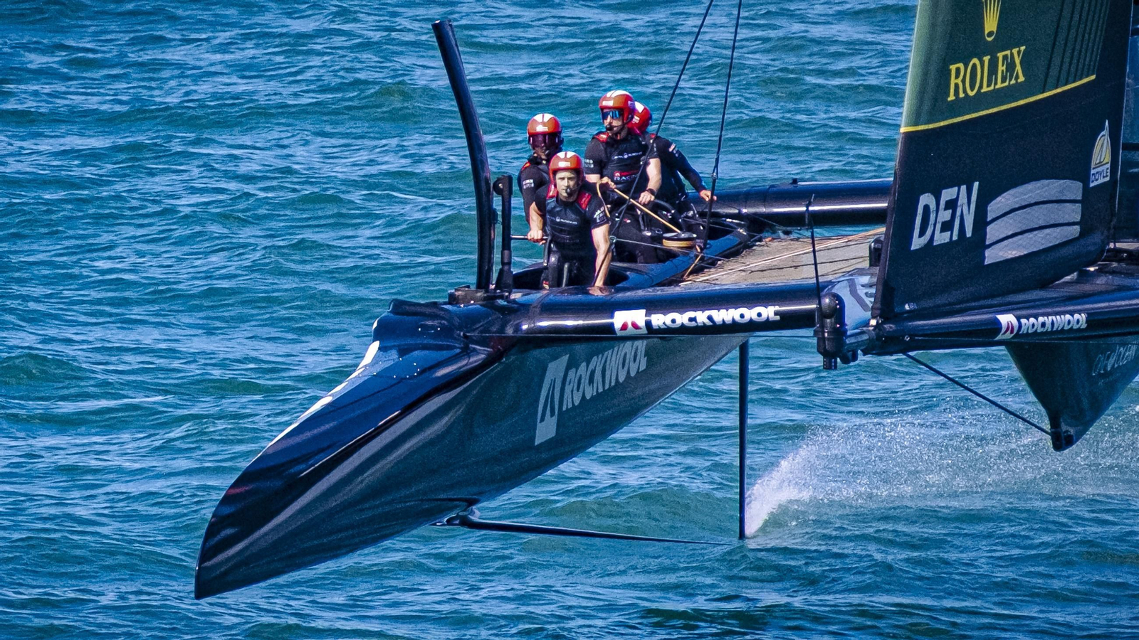 Las imágenes que dejó en Cádiz el domingo de Sail GP