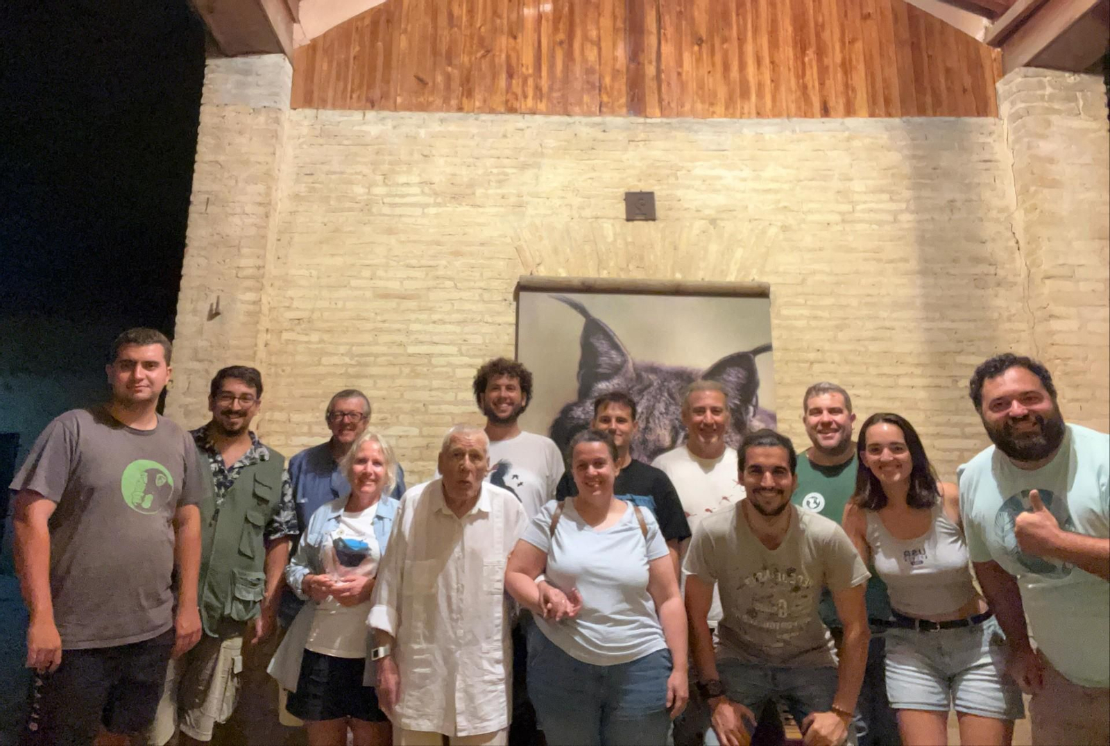 Voluntarios de la Sociedad Gaditana de Historia Natural que durante los meses de verano han realizado el censo de esta colonia de murciélagos en el Zoo de Jerez. Voluntarios de la Sociedad Gaditana de Historia Natural que durante los meses de verano han realizado el censo de esta colonia de murciélagos en el Zoo de Jerez.