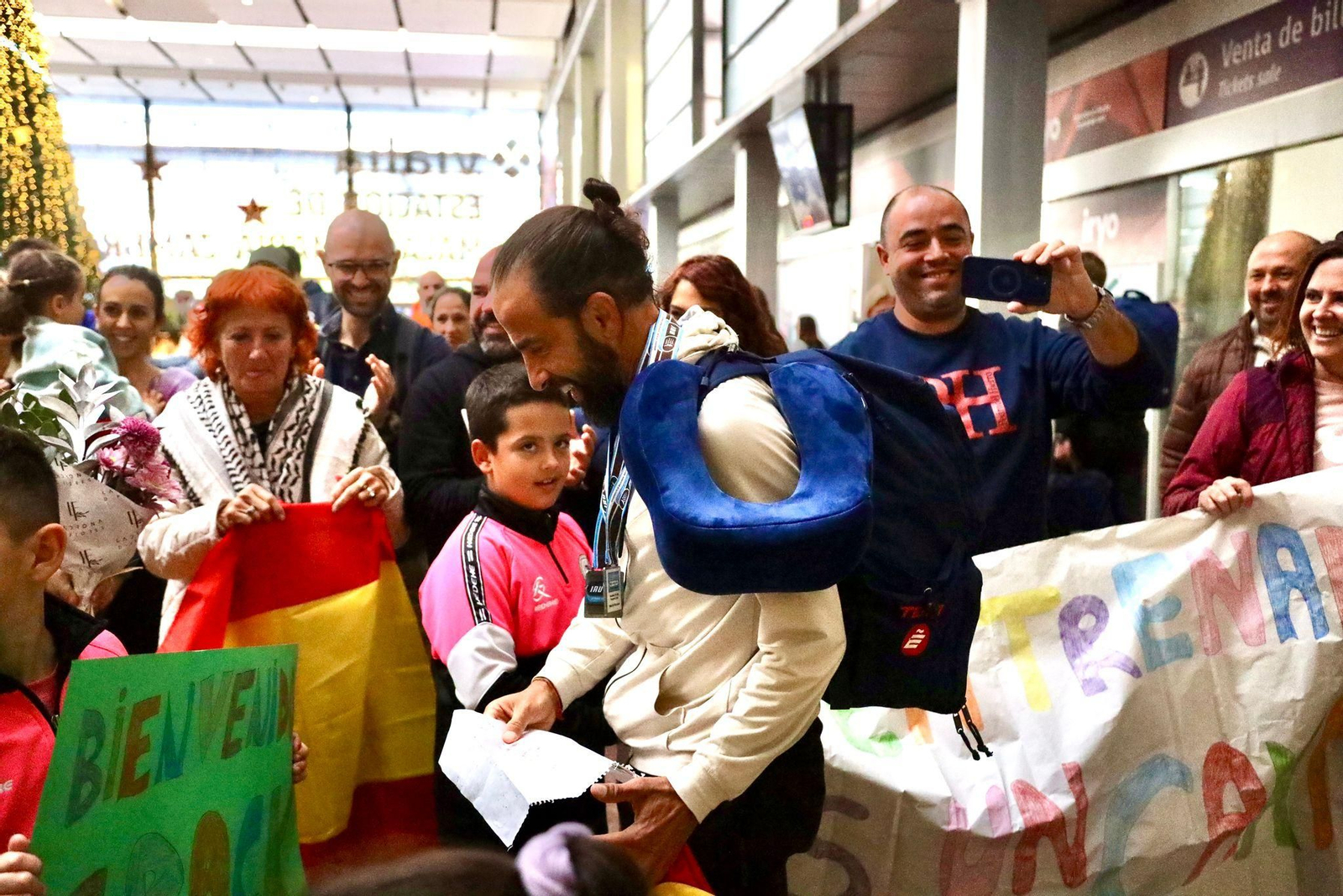 El recibimiento a Antonio Aguilar Conejo en Vialia