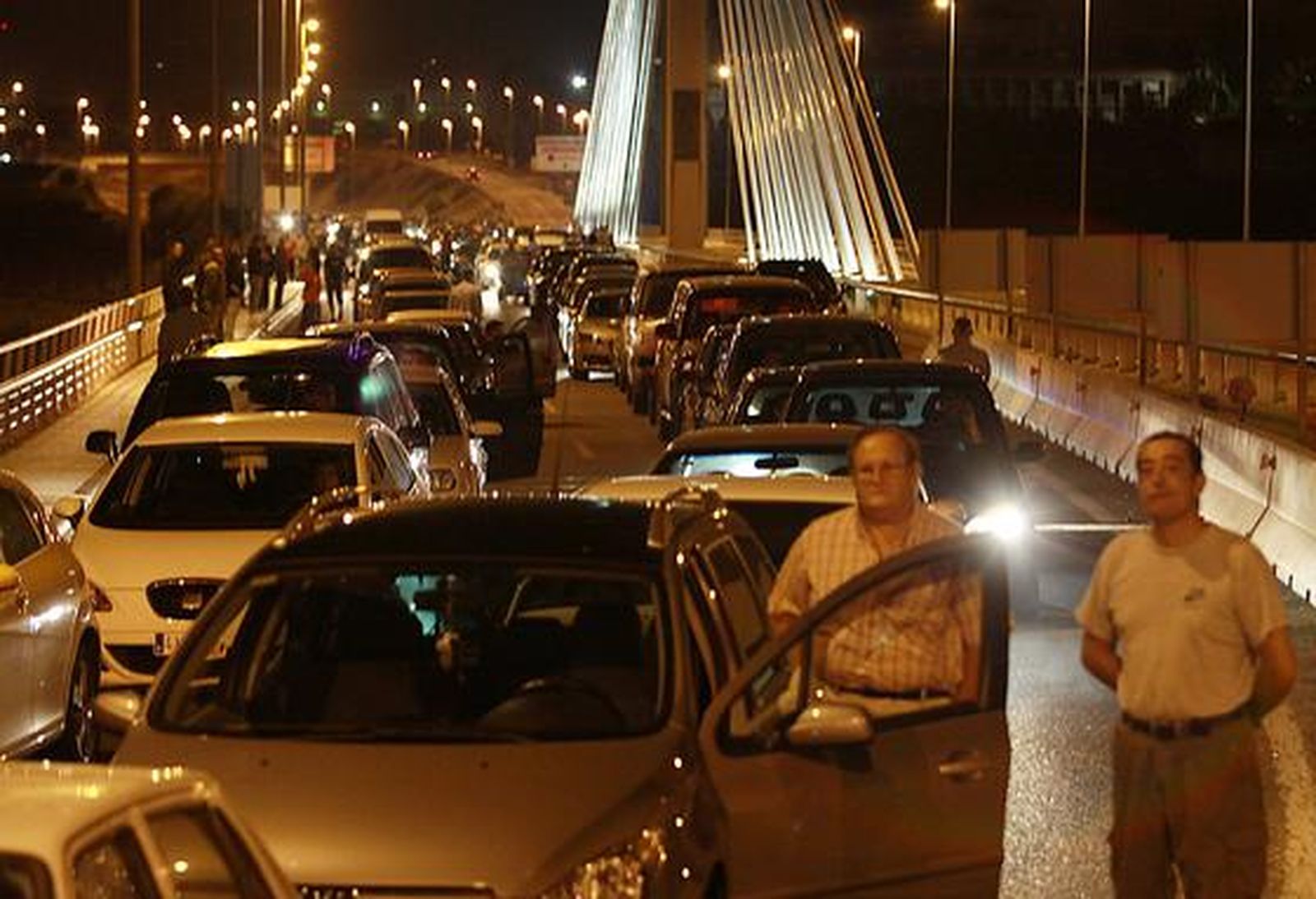 Foto: Óscar Barrionuevo, Rafael A. Butelo, Alguacil