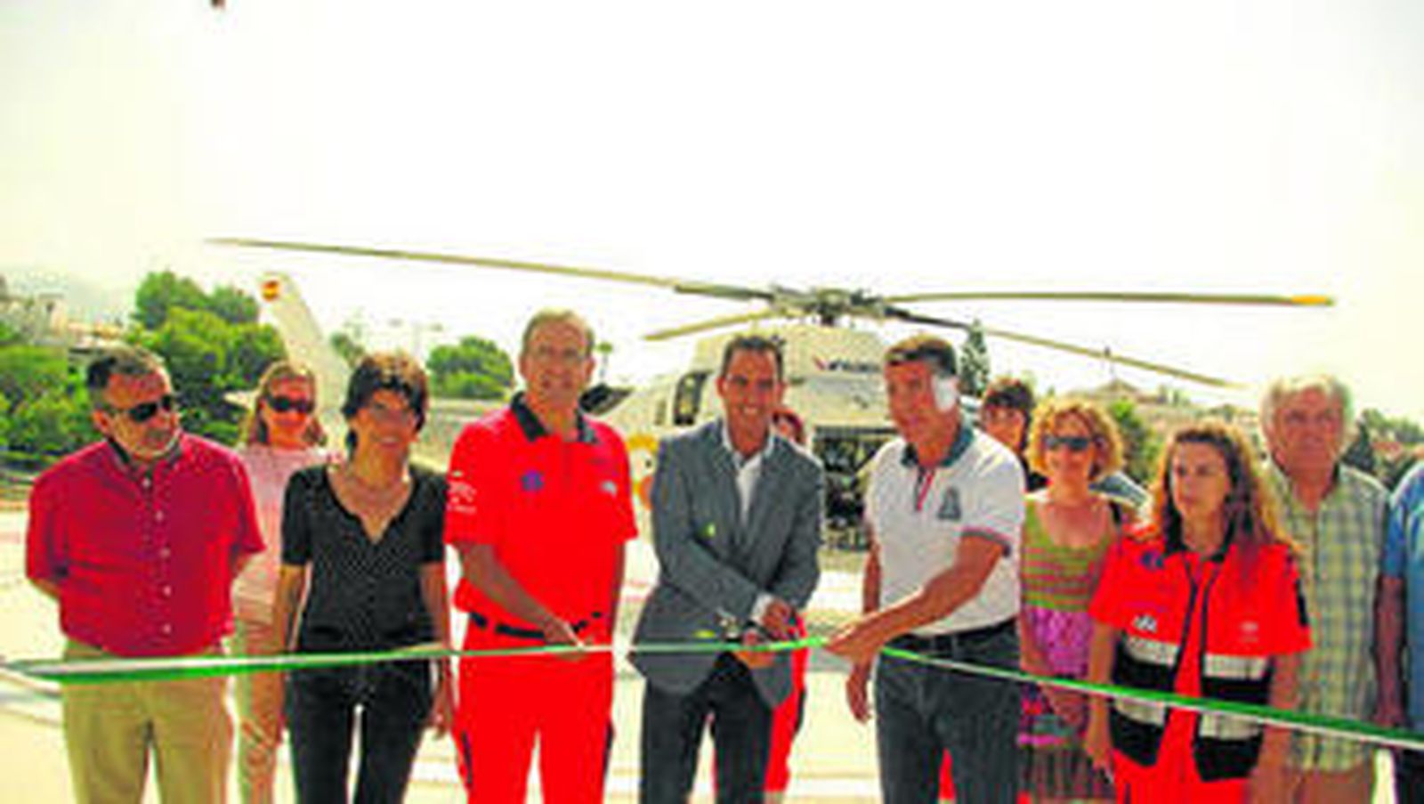 Un momento de la inauguración, ayer, de la helisuperficie en Nerja.