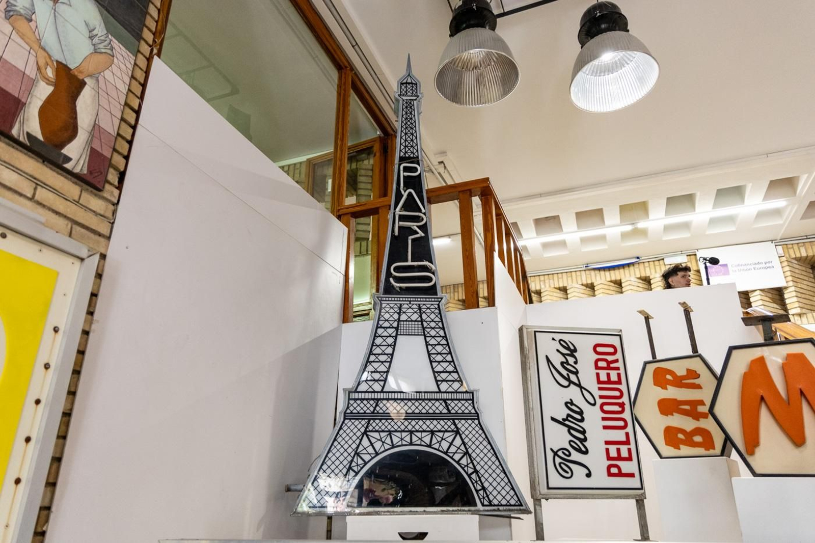 Los letreros más míticos de Jaén se rescatan y exhiben en la exposición Rótulos Chuléricos'