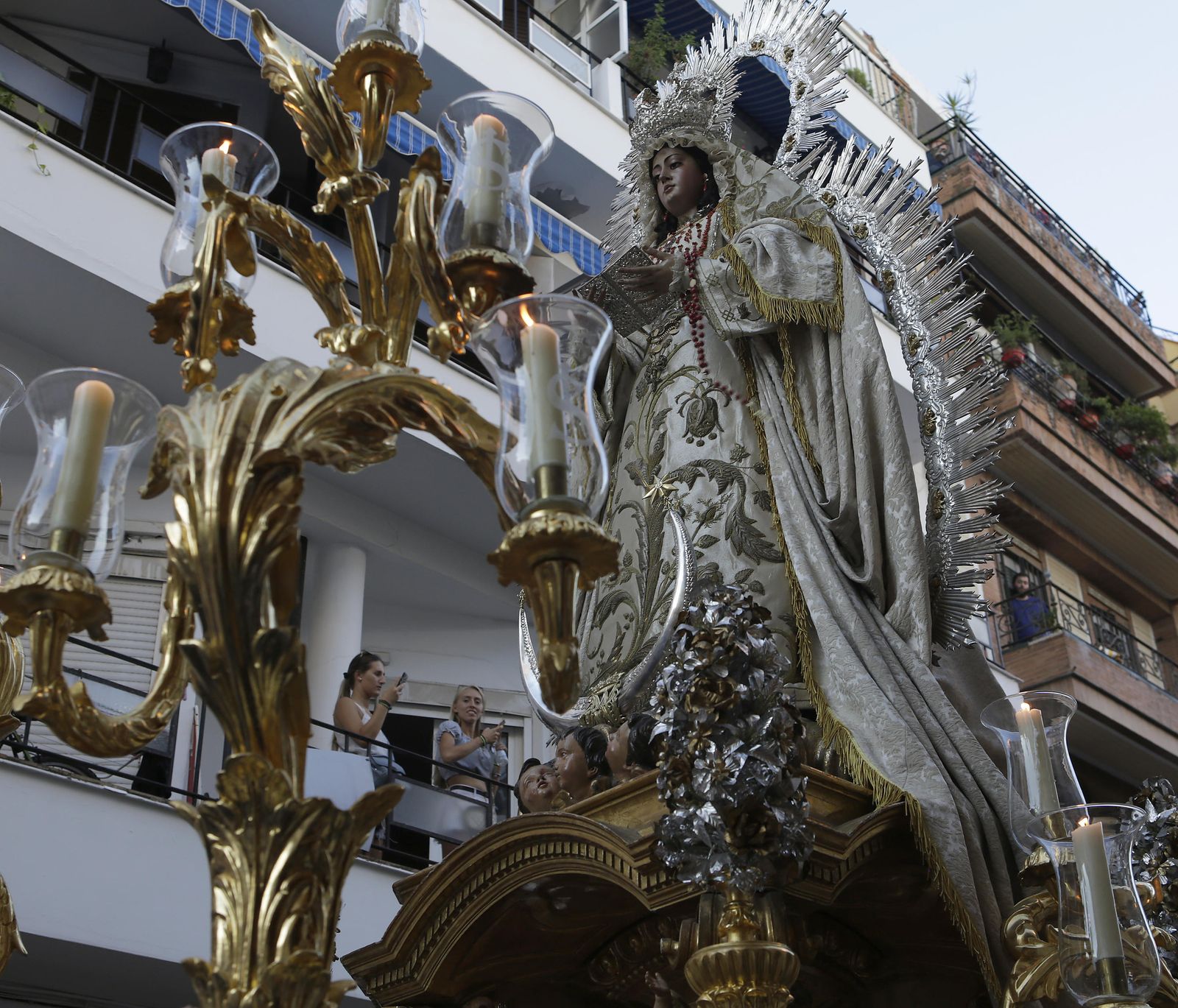 La salida de la Virgen de la Encarnación, en imágenes