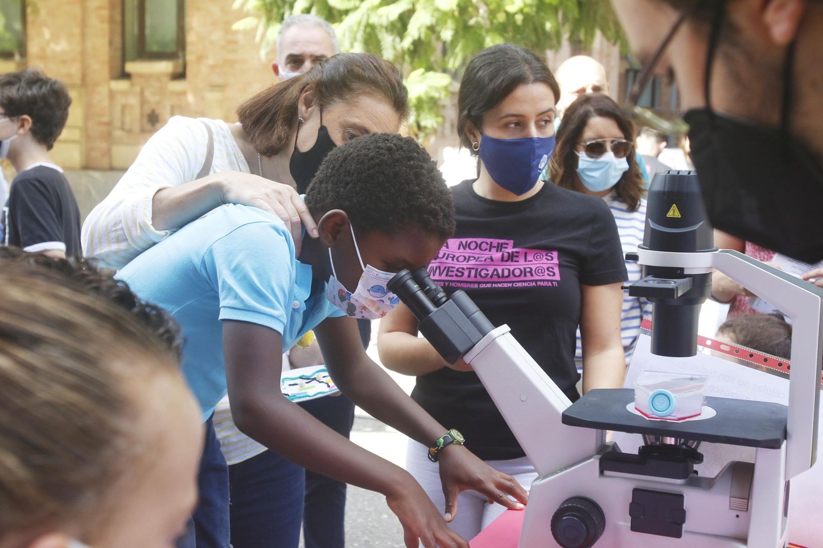 Asistentes a la Feria de los Ingenios de la UCO.